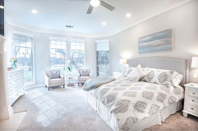 It's Wednesday, so let's chill out for a minute. Here, we wanted this room to be as serene as possible. We stayed with some subtle grays and fresh whites as our main palette, but added in some soft blues and aquas for a splash of color. Natural light