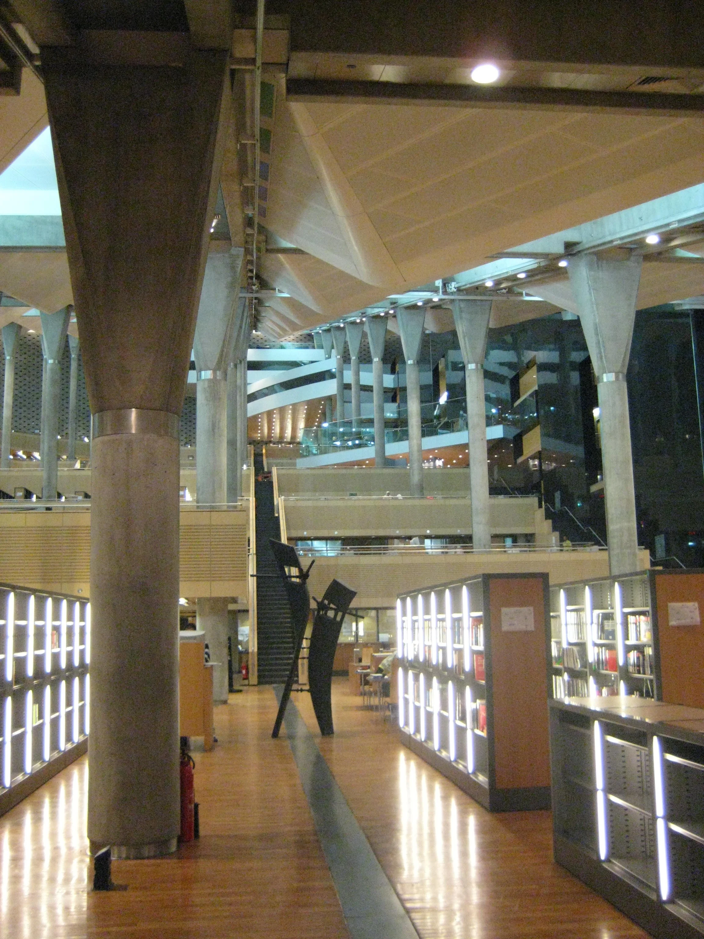 2008-03-24 Traveling and Library (14).JPG