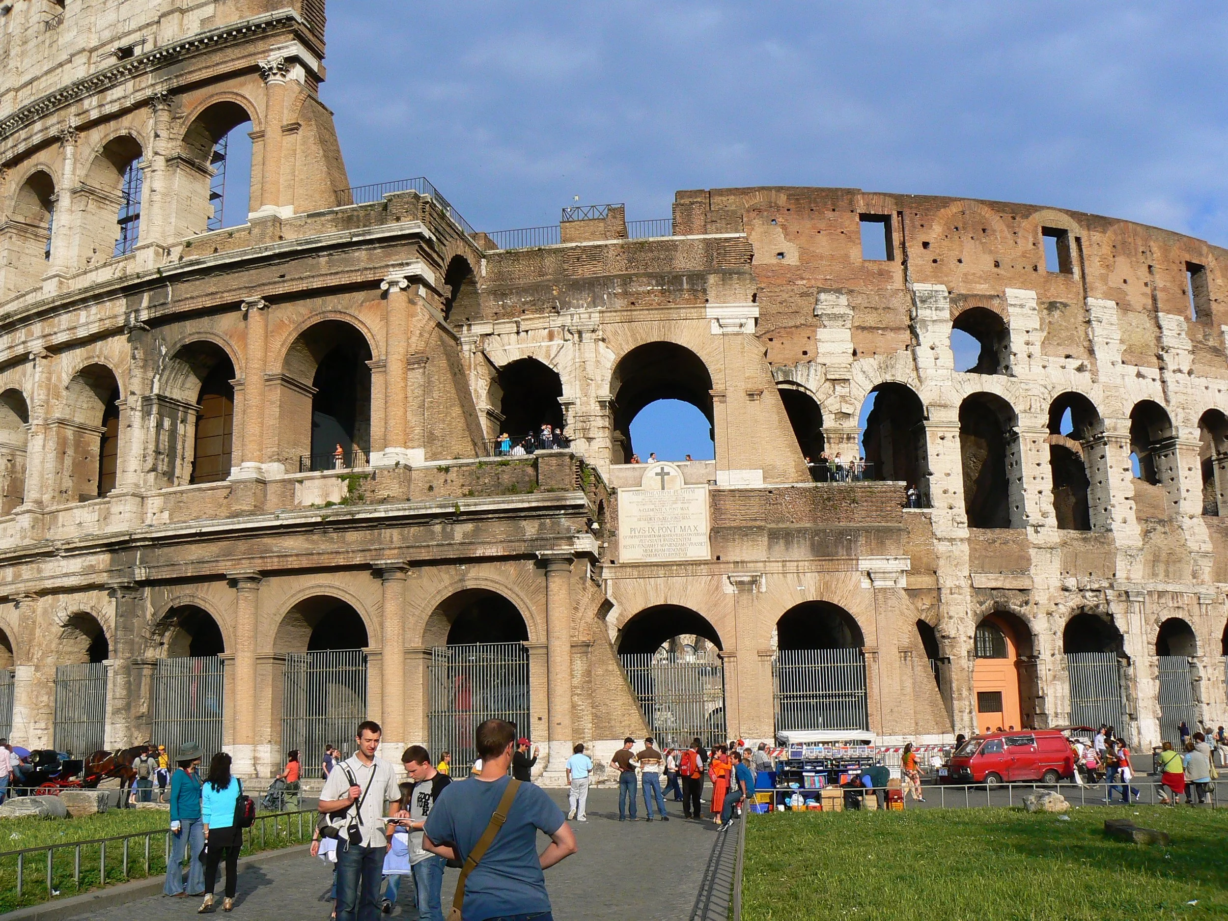 26 Coleseum P1000034.JPG