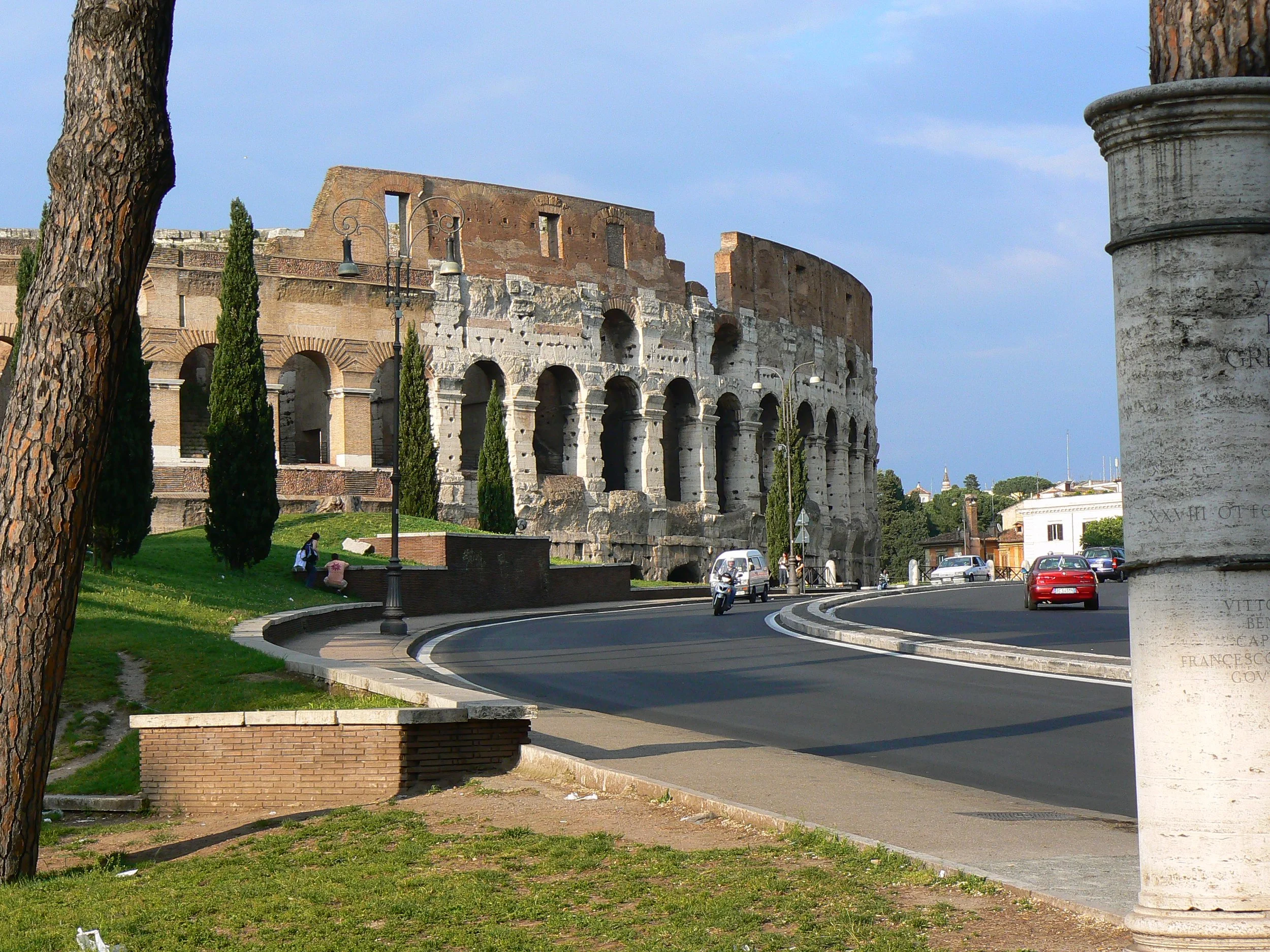 26 Coleseum P1000043.JPG