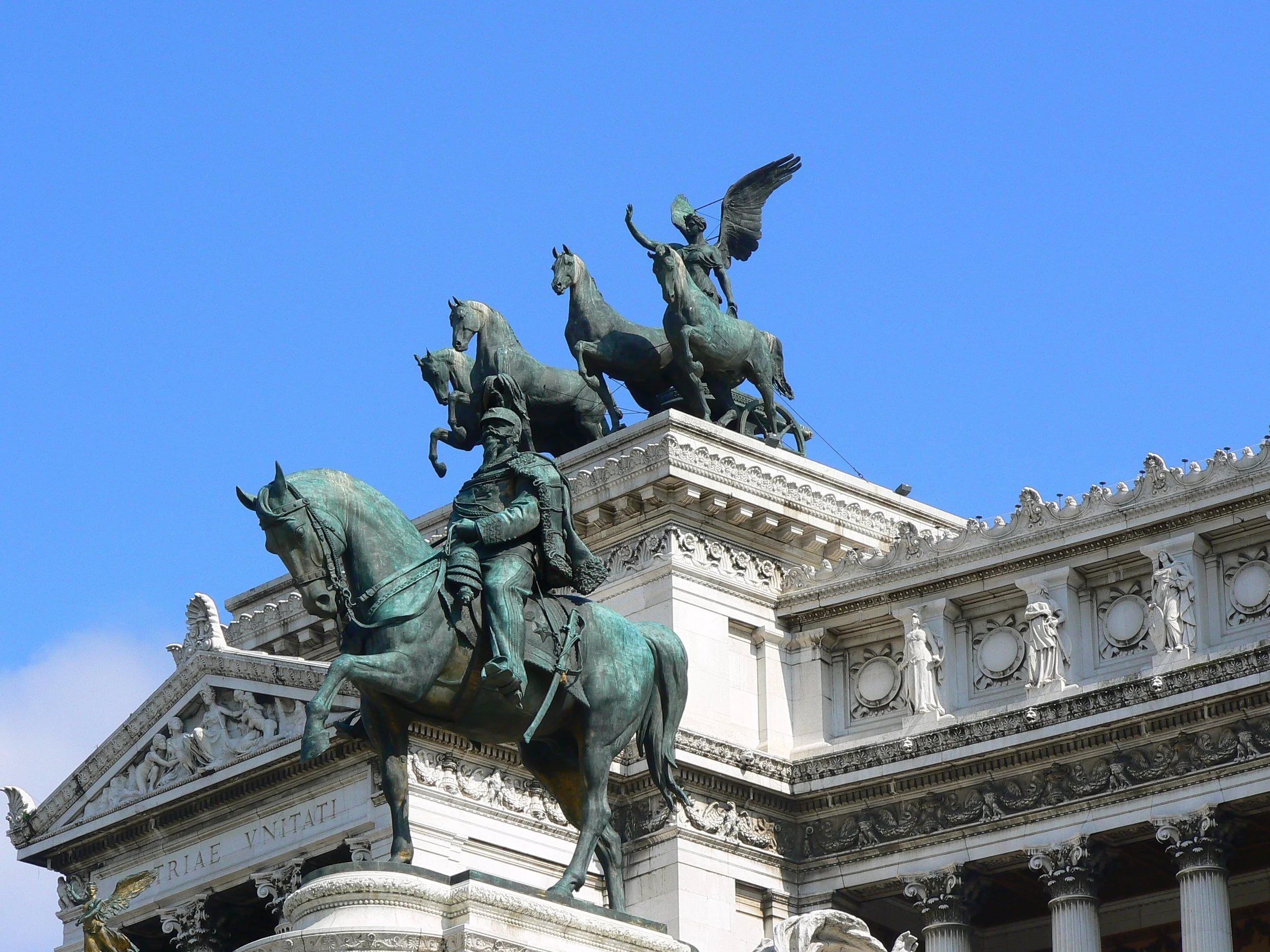 28 Gov Builiding P1000173.JPG