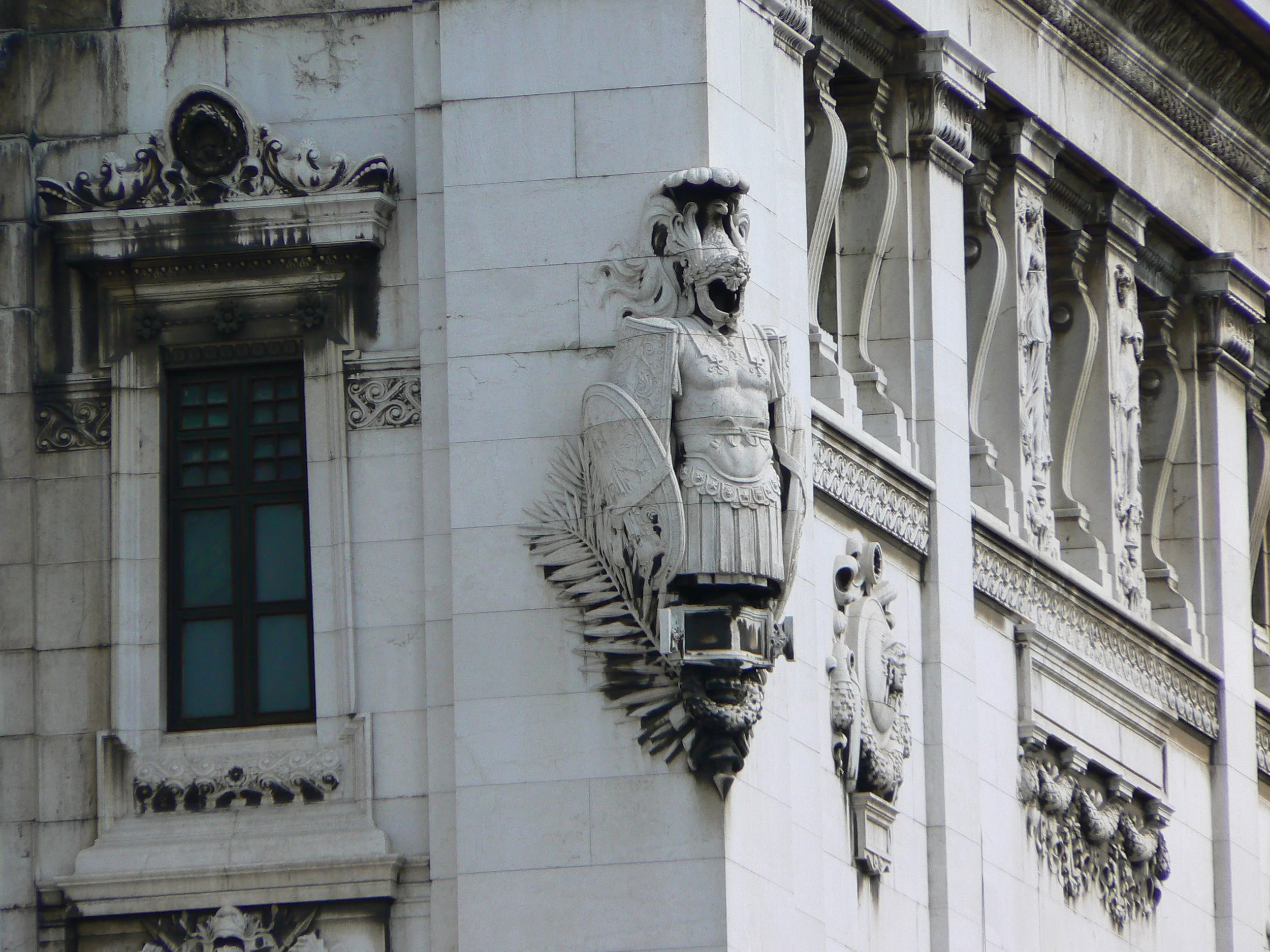 28 Gov Builiding P1000177.JPG