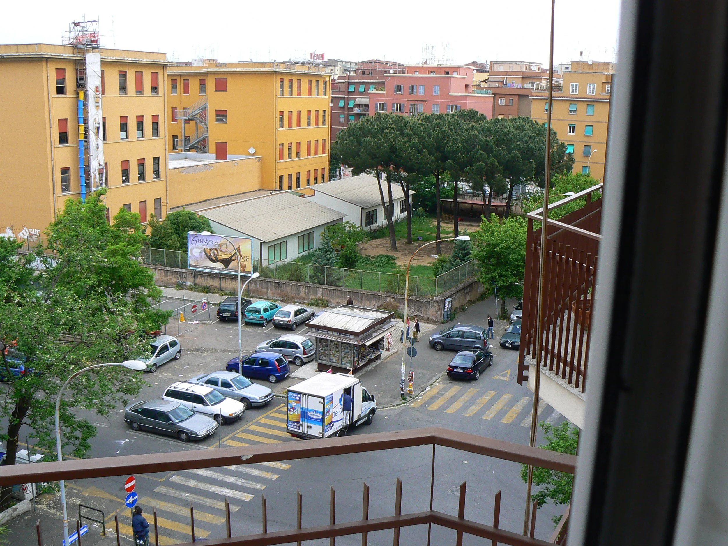 34 Hotel 408 B P1000301.JPG