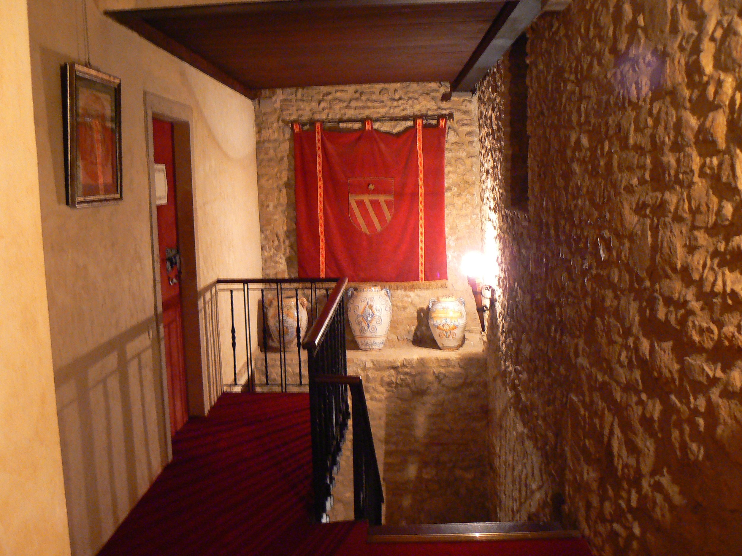 40 Orsini J P1000422.JPG