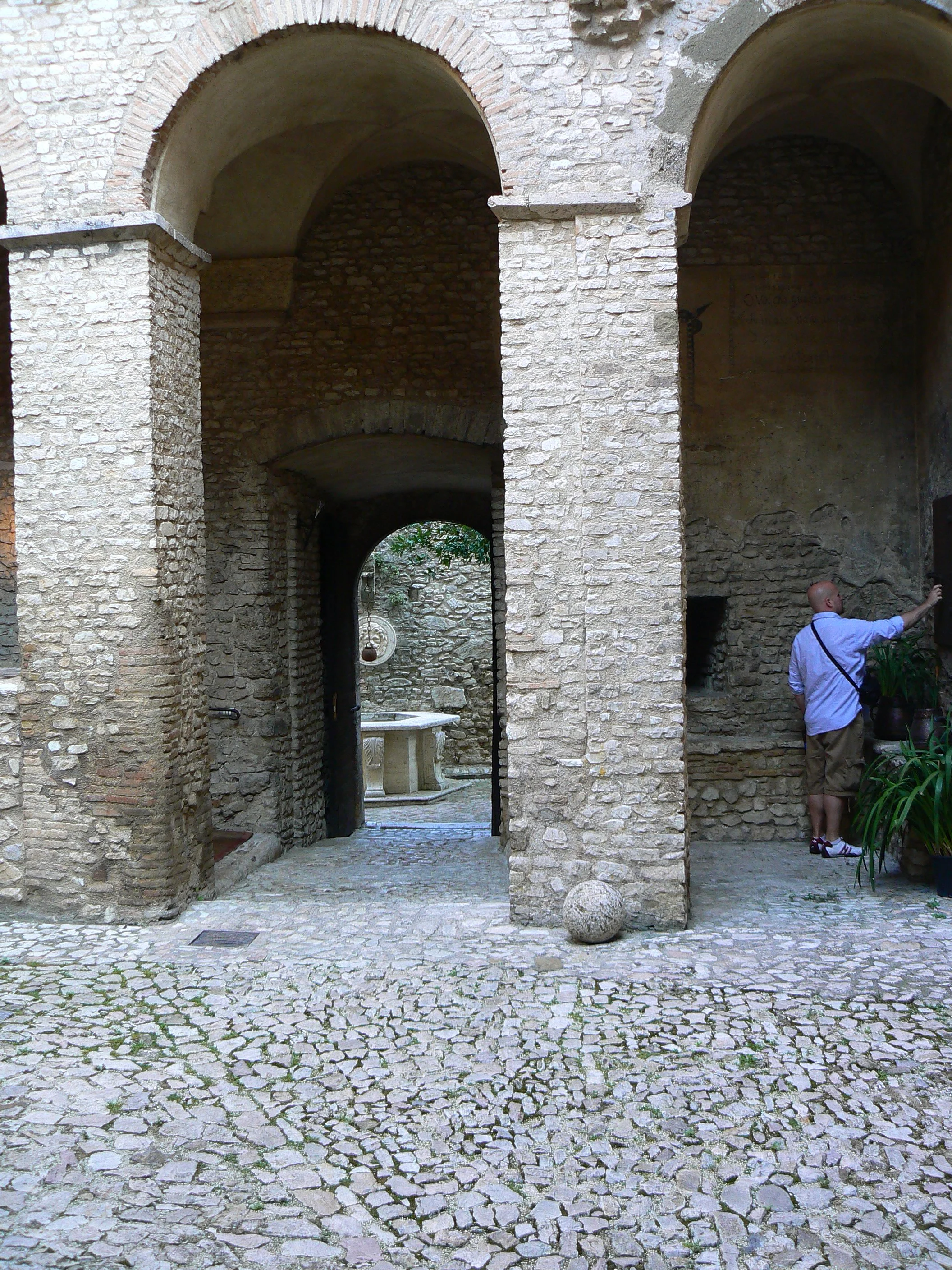 42 Orsini G P1000500.JPG