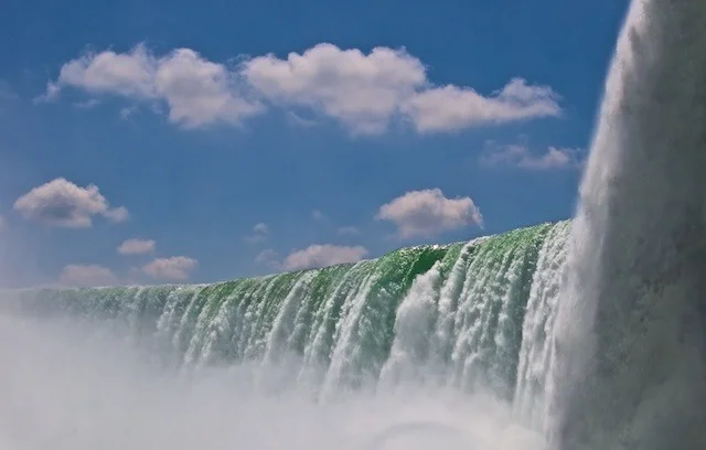 niagara falls up close.jpg
