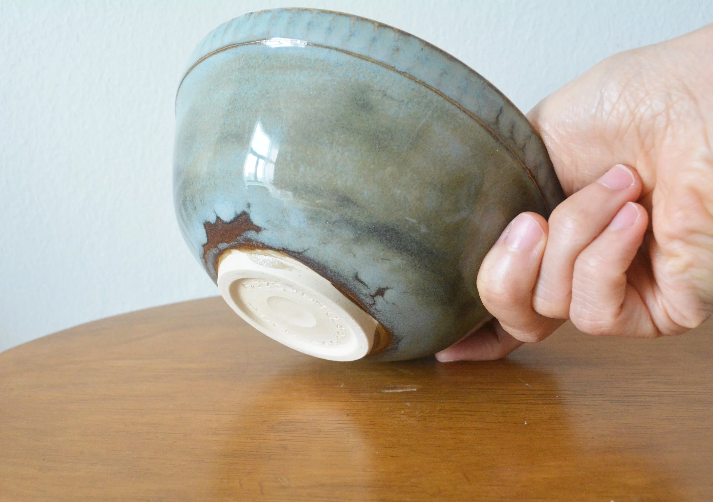 Bowl Otter's Mischief (4).JPG