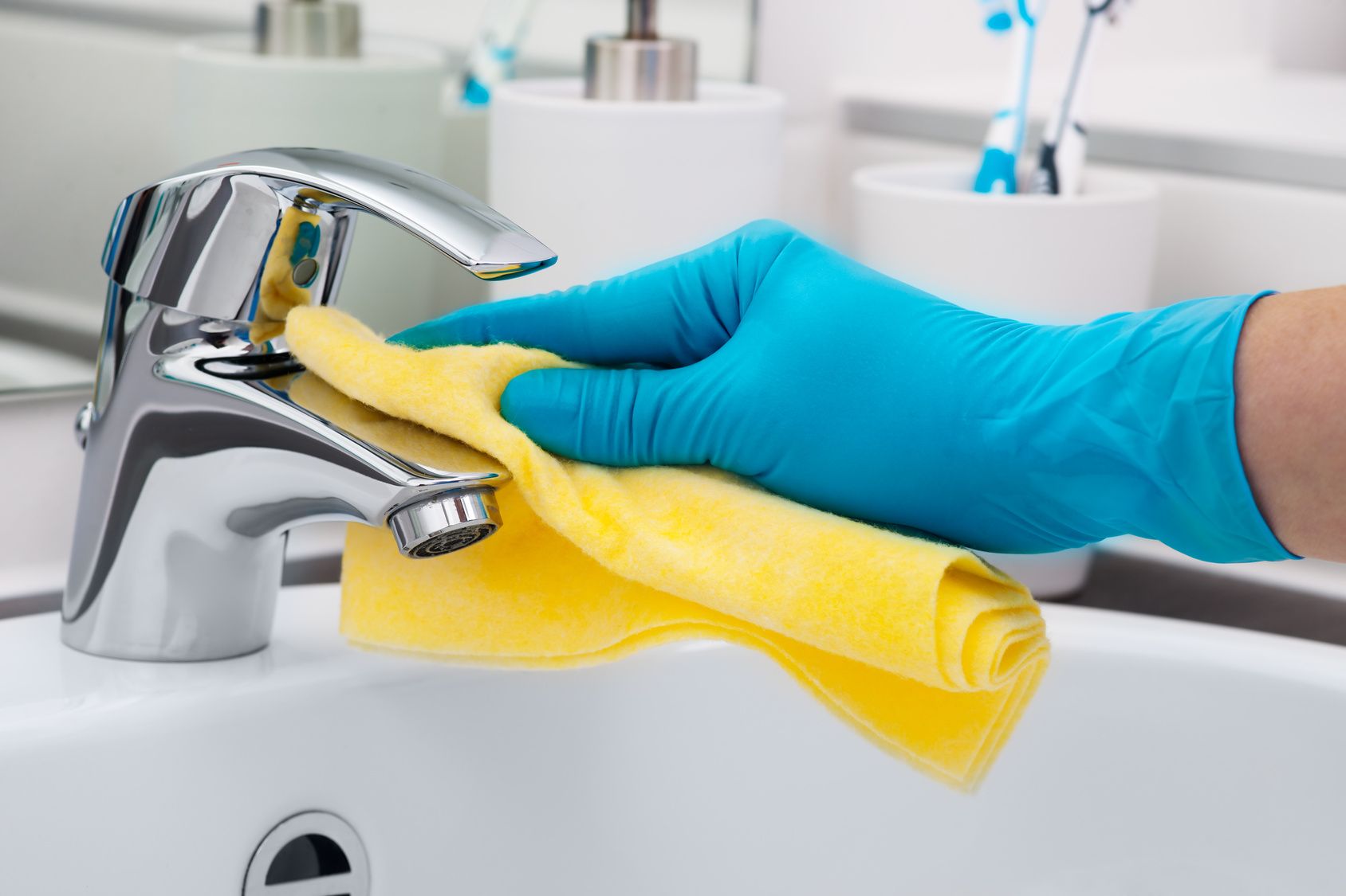 dusting and wiping.jpg