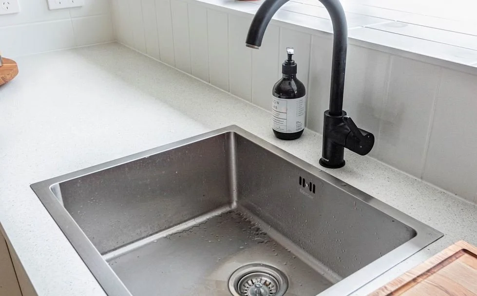 What To Pour Down Drain For Smell? (8 Solutions)