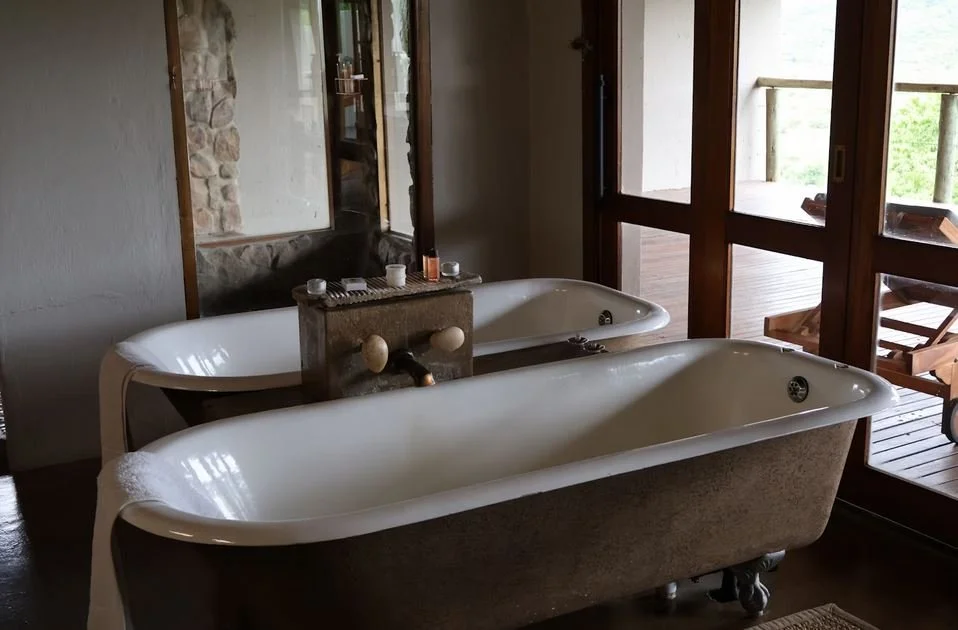 Can You Use Toilet Bowl Cleaner In The Tub?