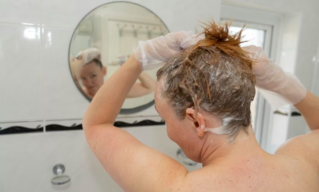 removing hair dye from counter