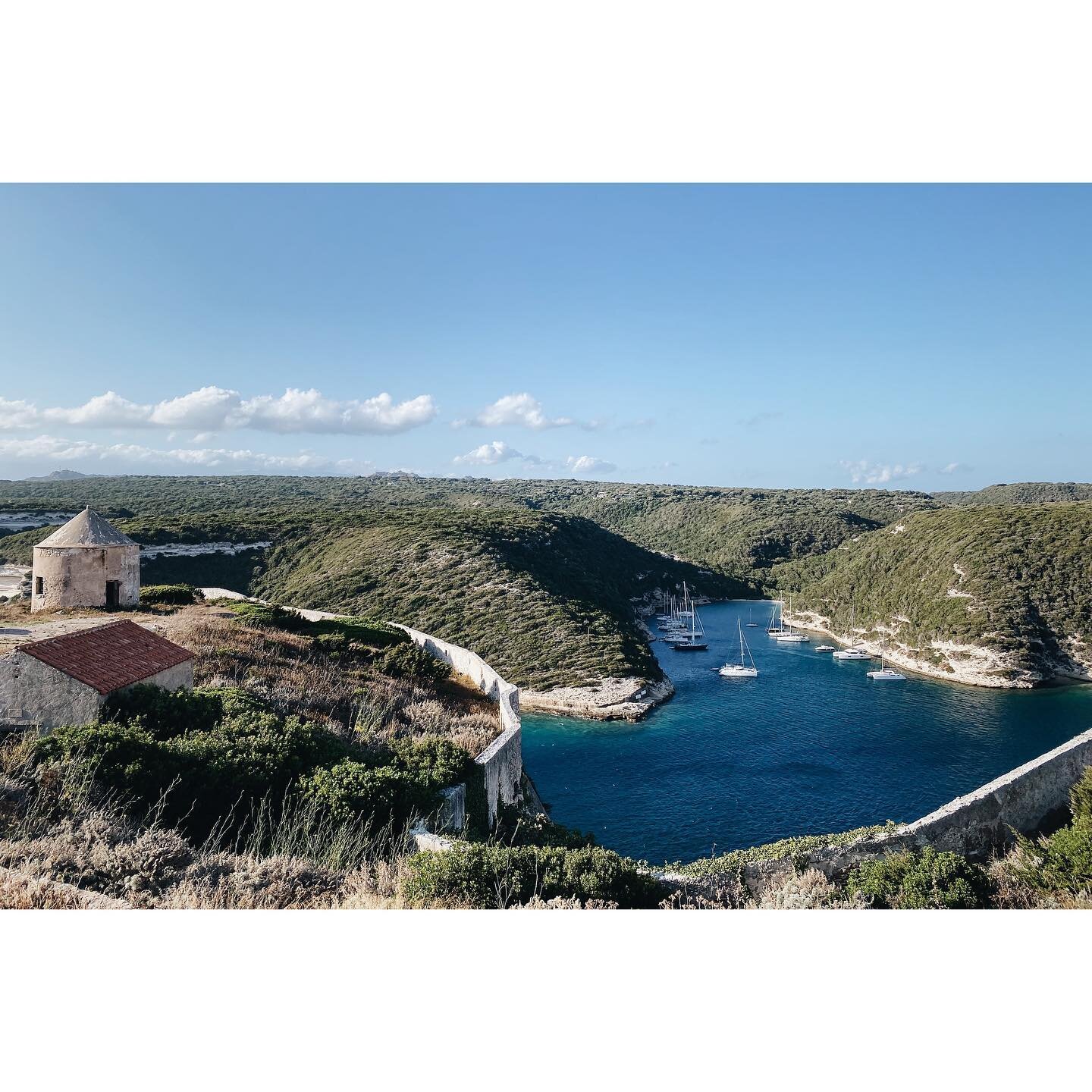 Just enjoying the view. 
.
.
.
#bonifacio #portofbonifacio #viewsofcorsica #bonifaciocorsica #igerscorsica #igersbonifacio #ineedtoworkonmyfrench