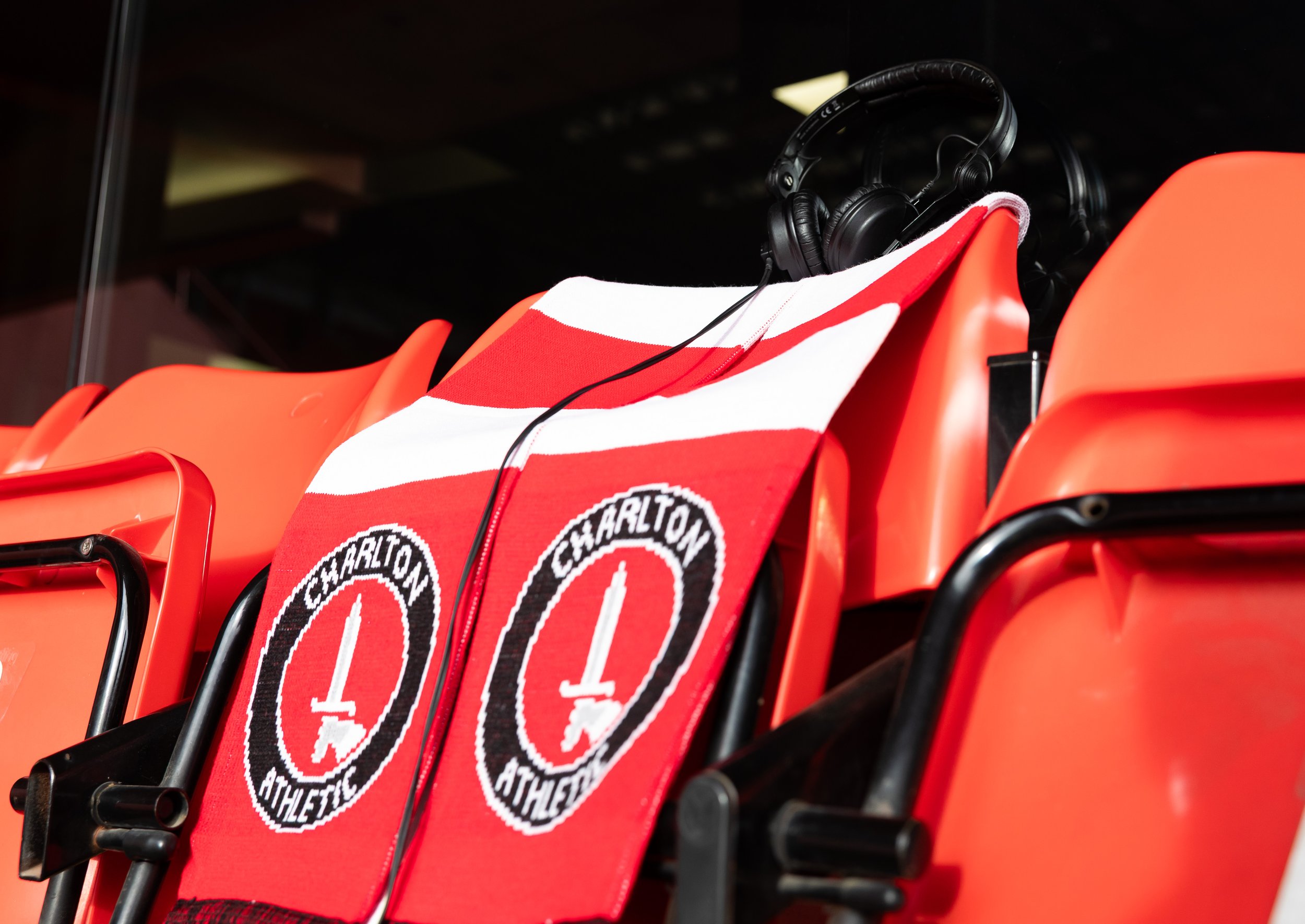 FIL HEADPHONES NORM SERVICE 194.jpg