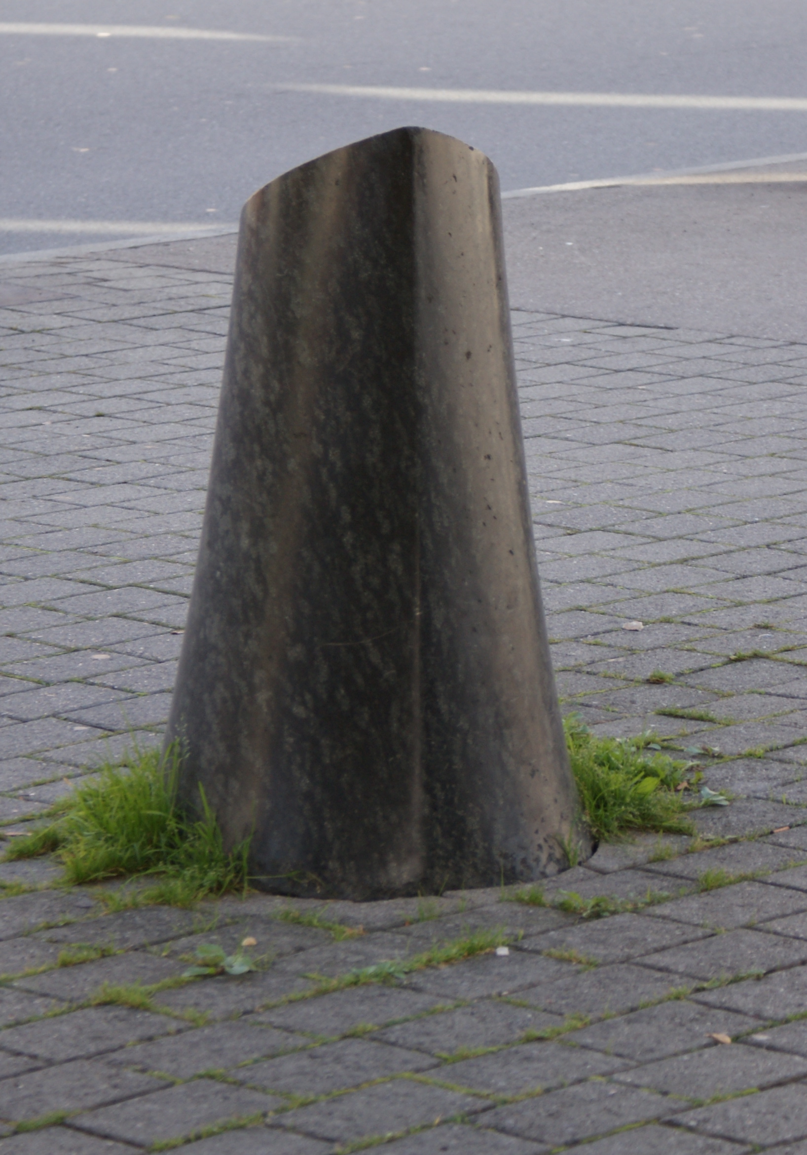 Grenzstein Gemeindezentrum Cham CH 1993