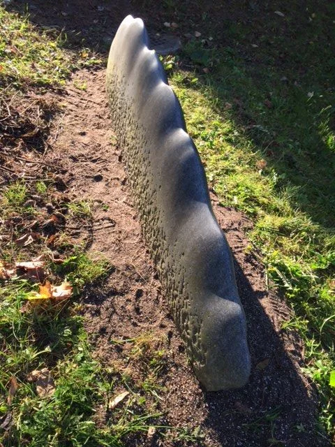 Schulhaus Häldeliweg Zürich, Drei Steinwesen 1979