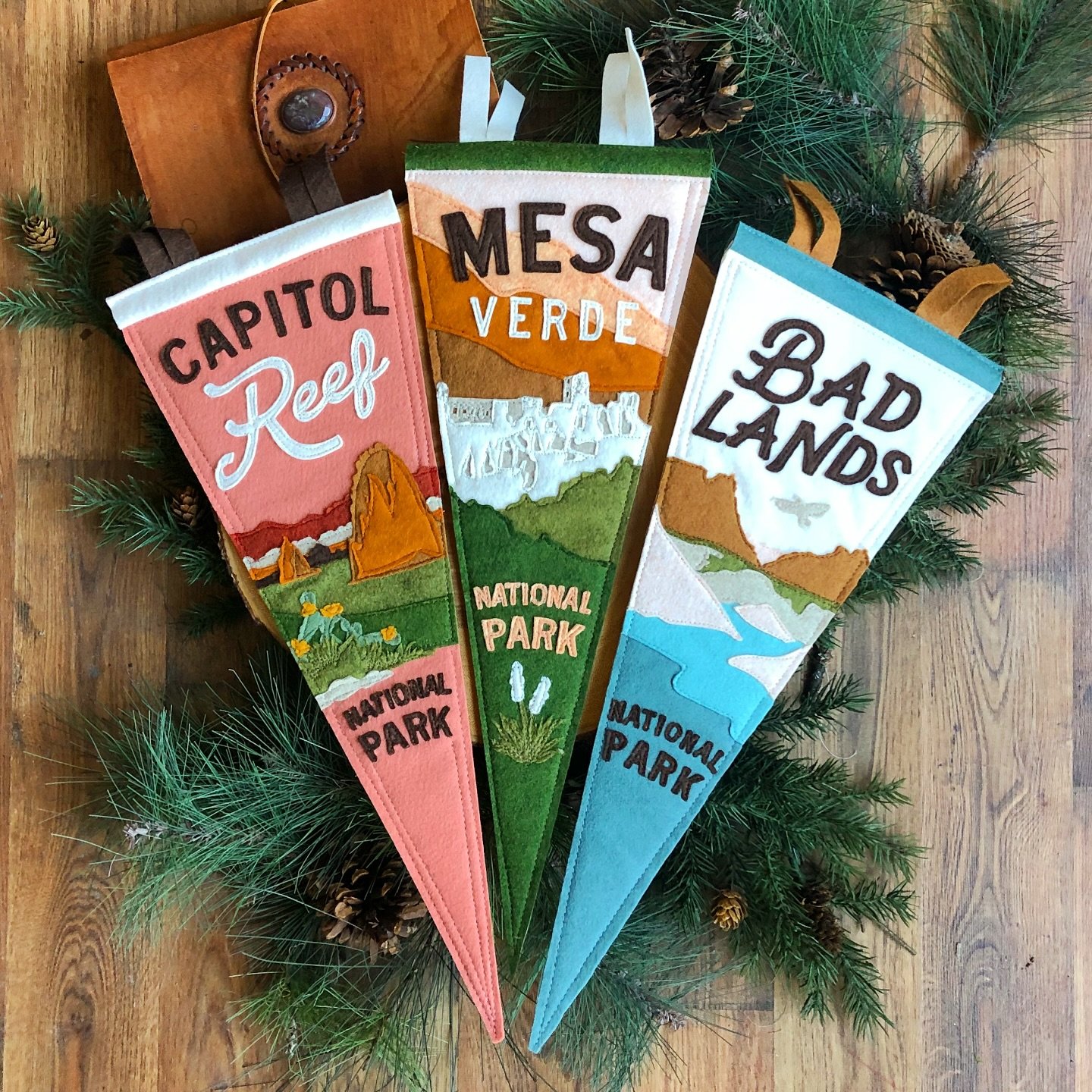 Exploring 🌵all 🏜️the 🦕places 🚩

#pennants #pennant #yohoco #designer #design #badlandsnationalpark #mesaverde #mesaverdenationalpark #badlands #capitolreef #capitolreefnationalpark