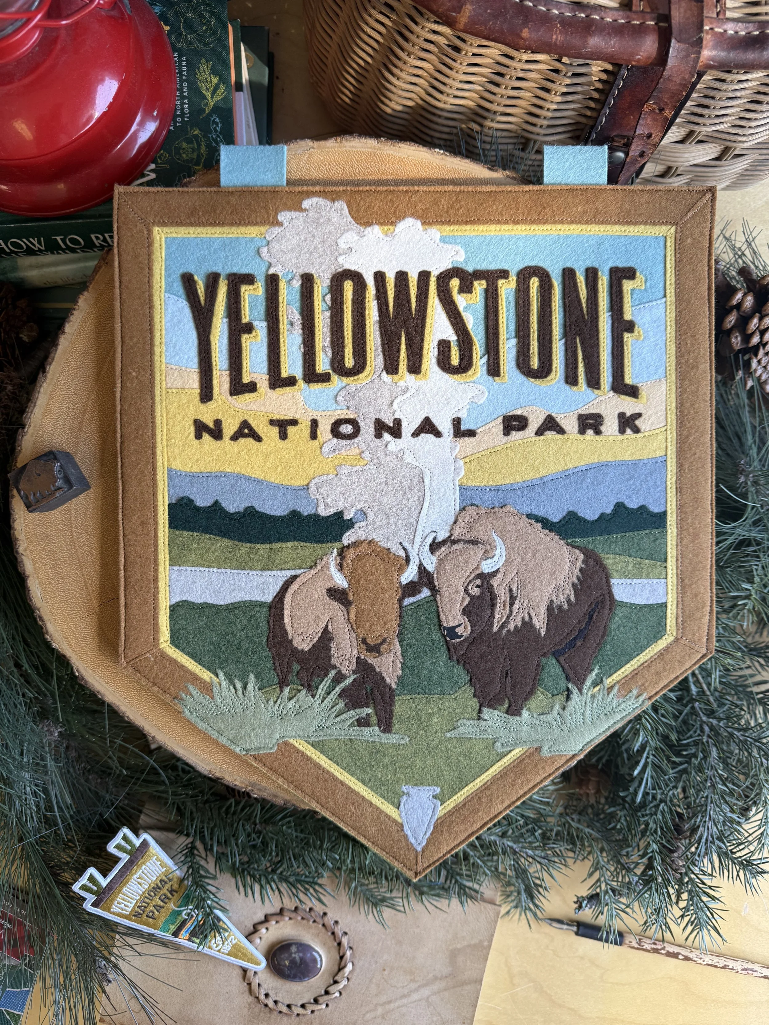 YellowstoneNationalPark1872Pennant.jpg