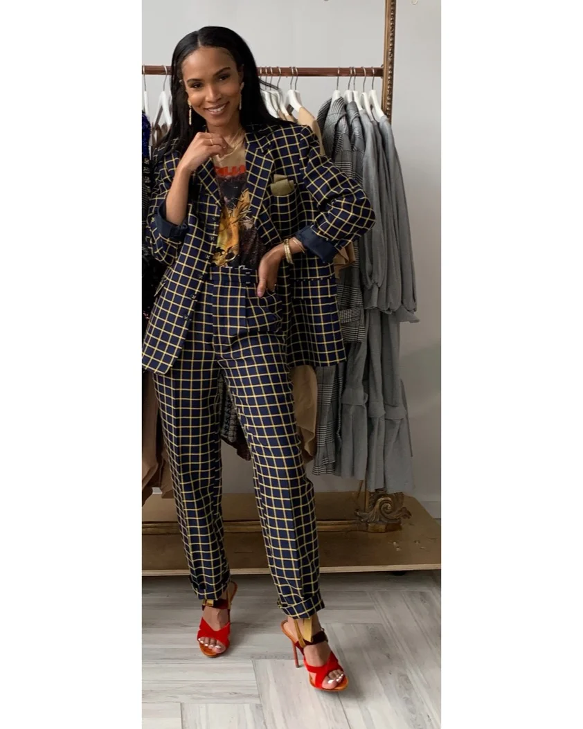 ISSA SUIT!