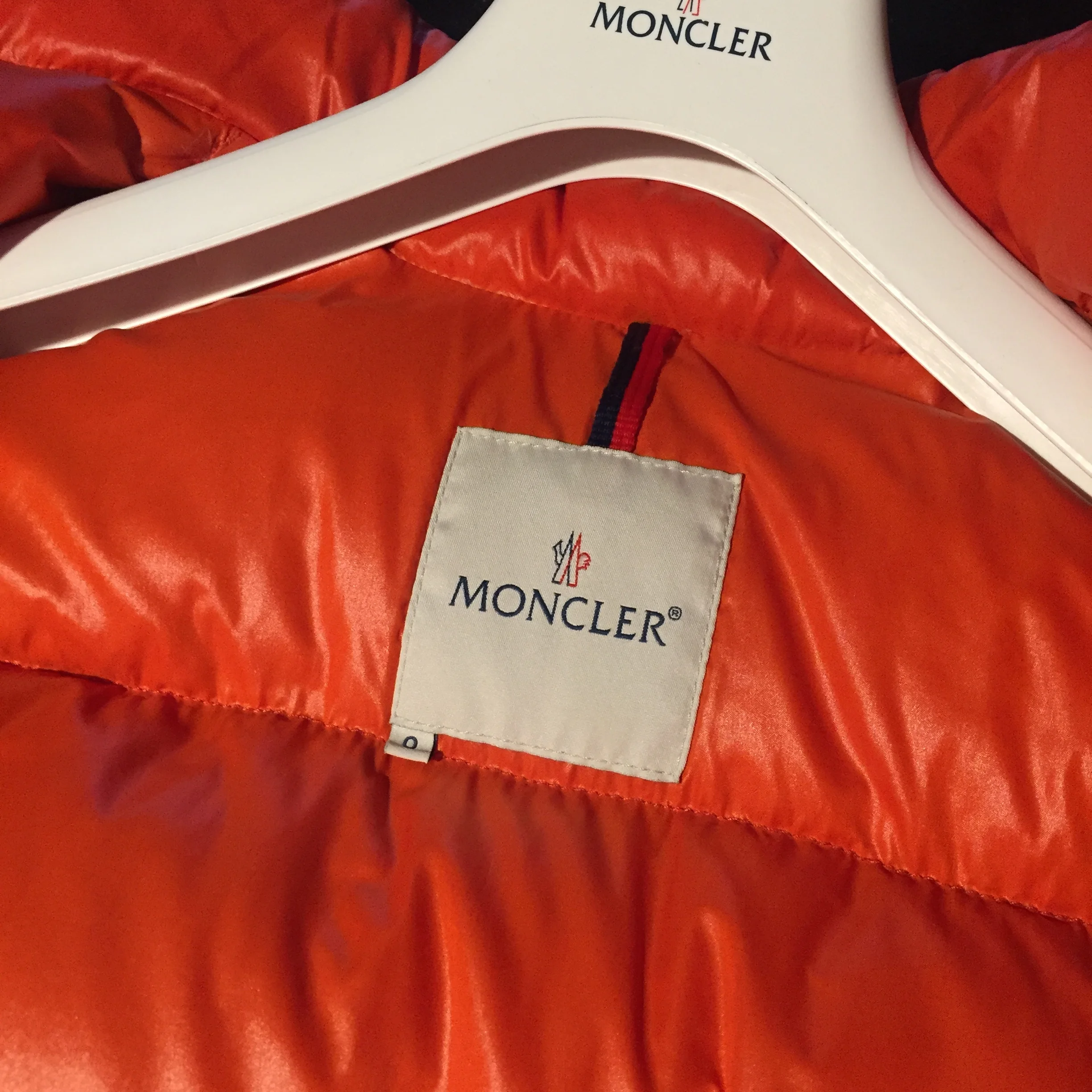 Moncler_Venice_Inside_Labels_Size0.jpeg