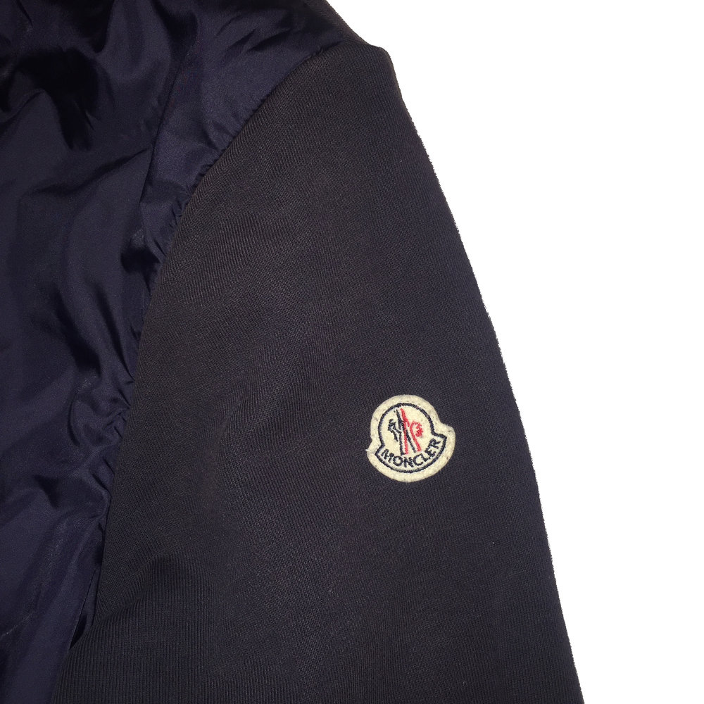 Moncler Maglia Cardigan — X Files Moncler Maglia Cardigan — X Files