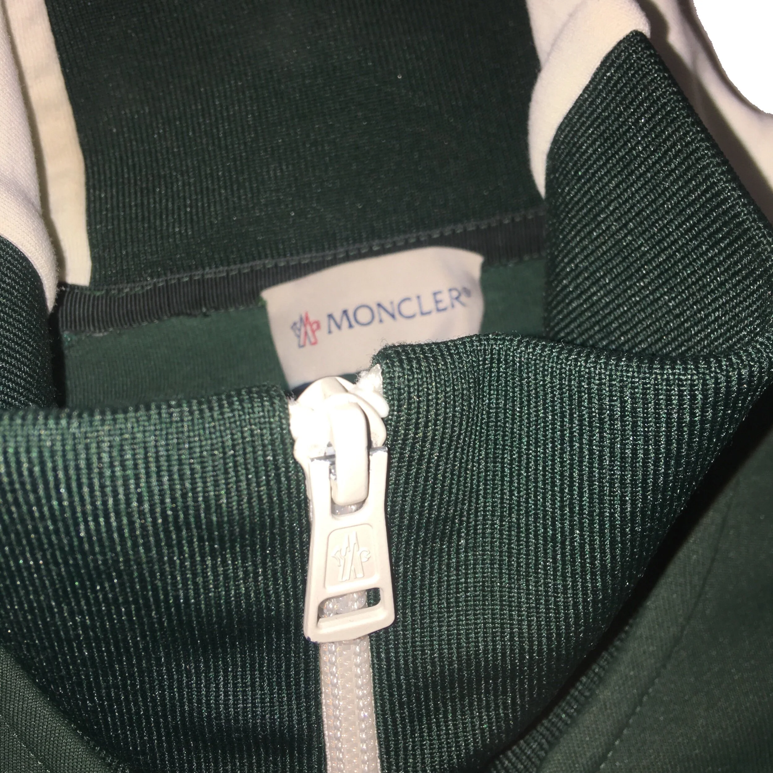 17D3C9B0-28D9-48A1-97F4-CF803F800F8F