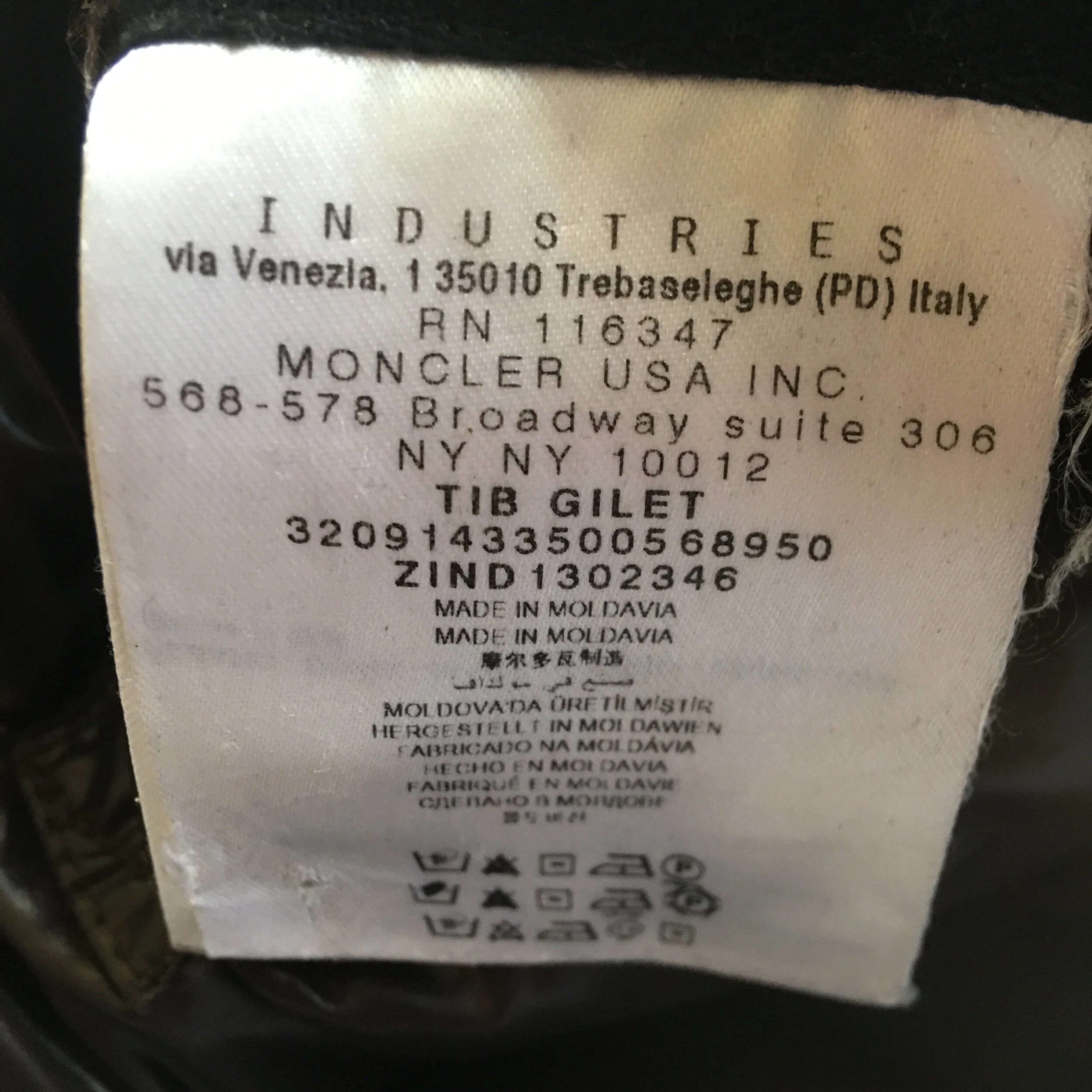 2D111A11-FC8C-45B6-A75E-1C4561442D59