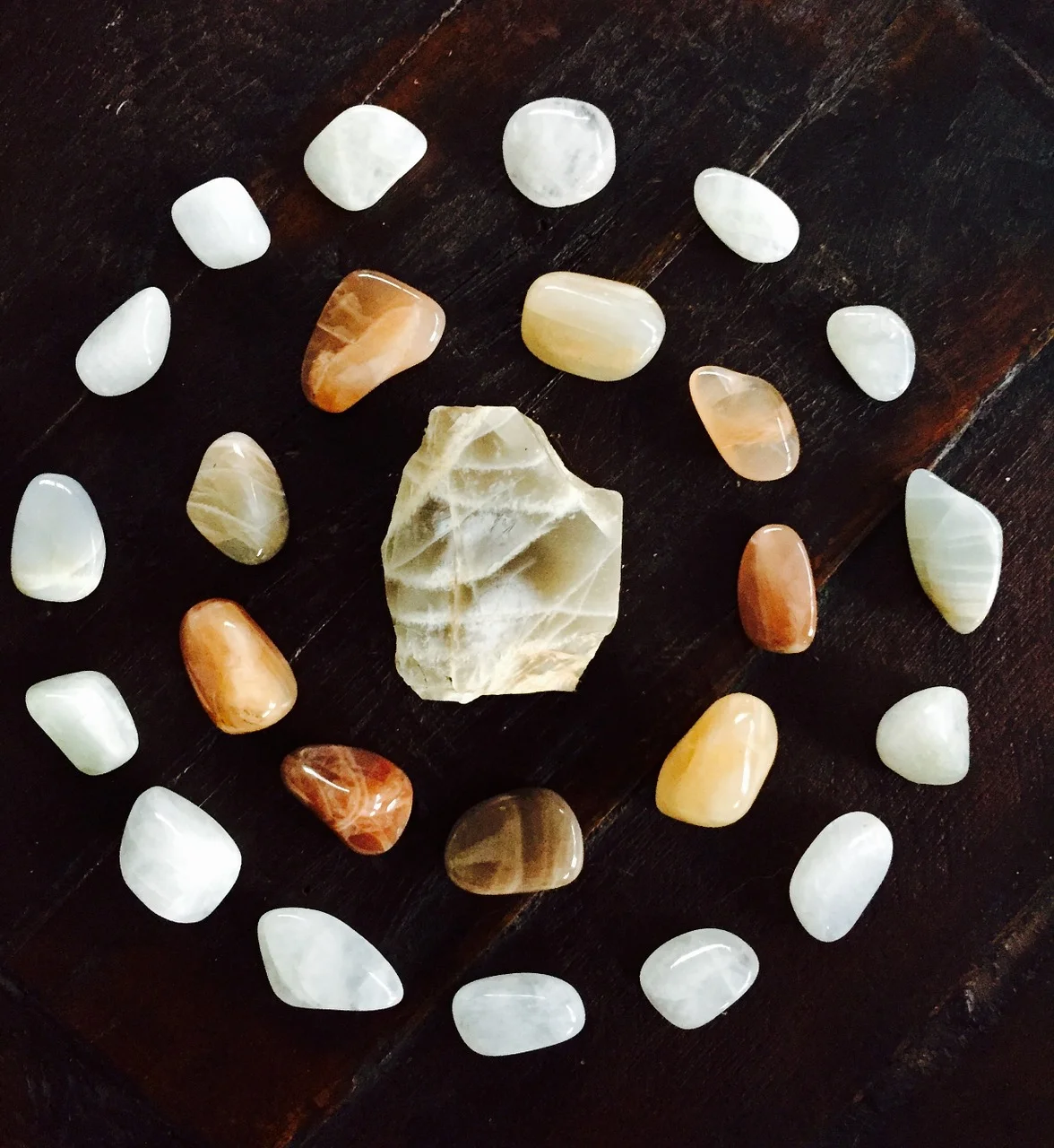 Moonstone-Crystal-healing-Mandala-Cycles-Gemstone-1447240.jpg