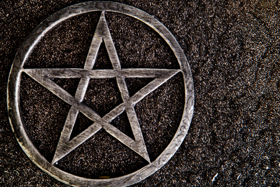 Intro to Wicca (Mind Training, History, God and Goddess, Wiccan Rede)