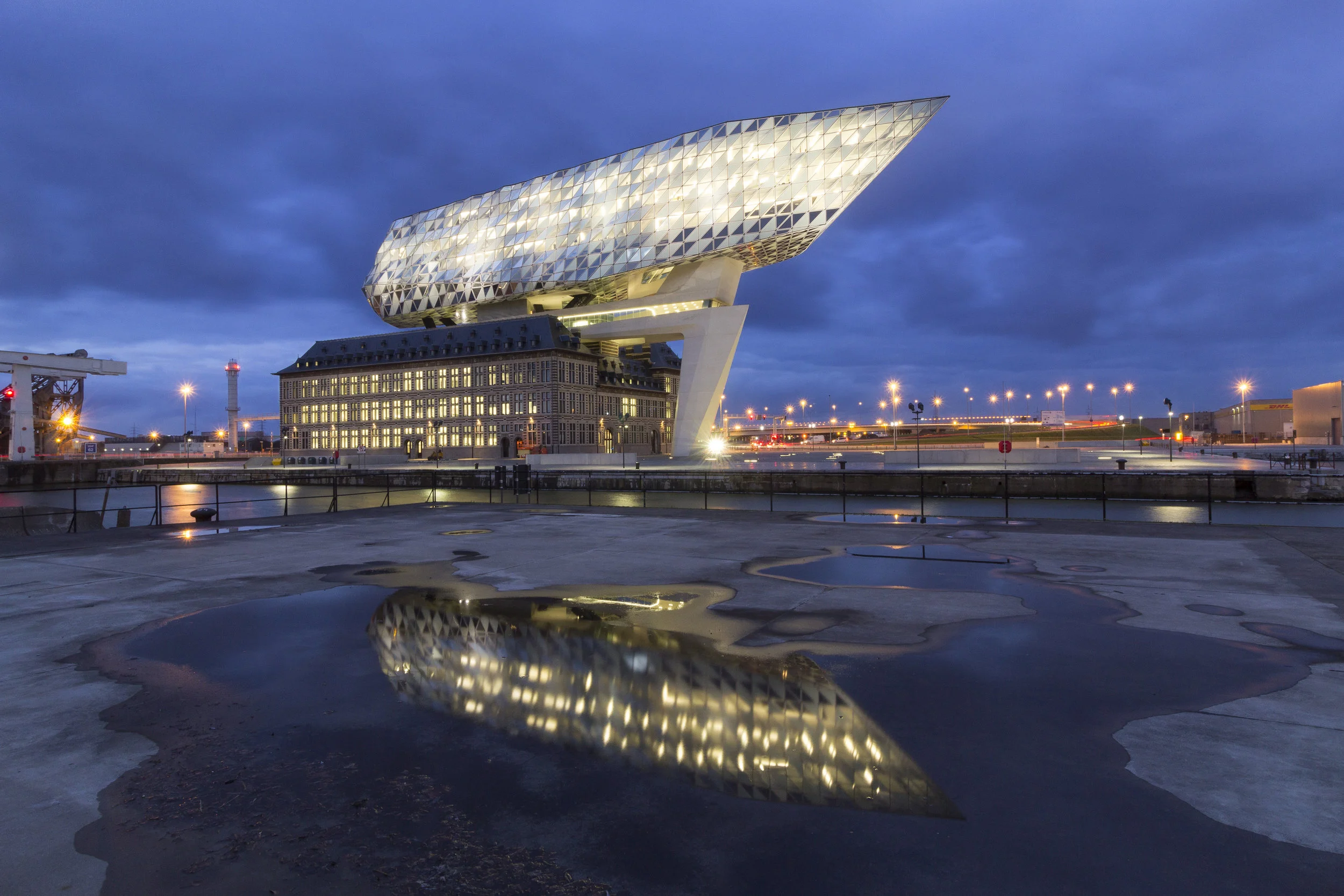 Nieuw Havenhuis in Antwerpen