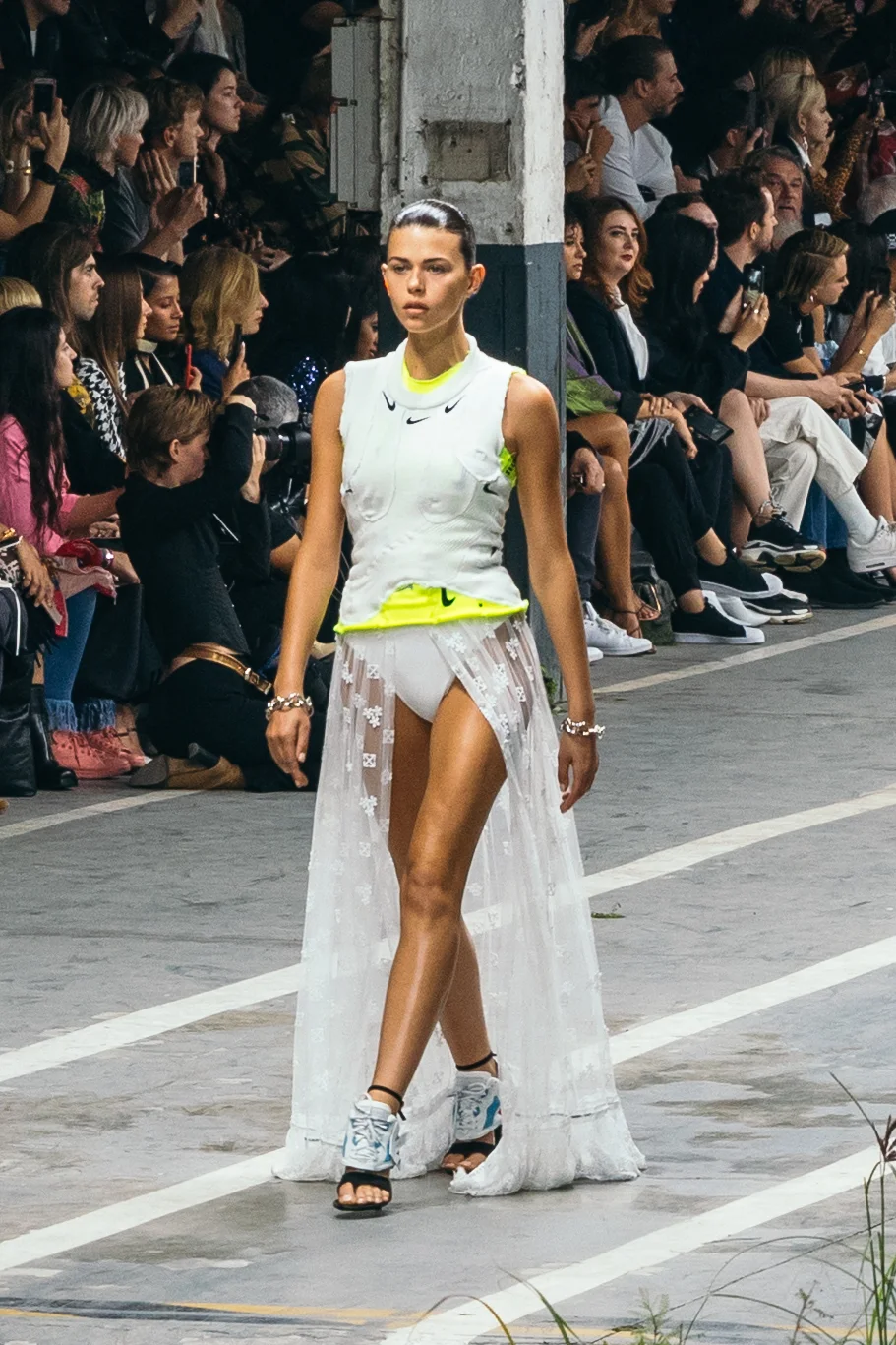  Off-White
Paris Fashion Week ss19 