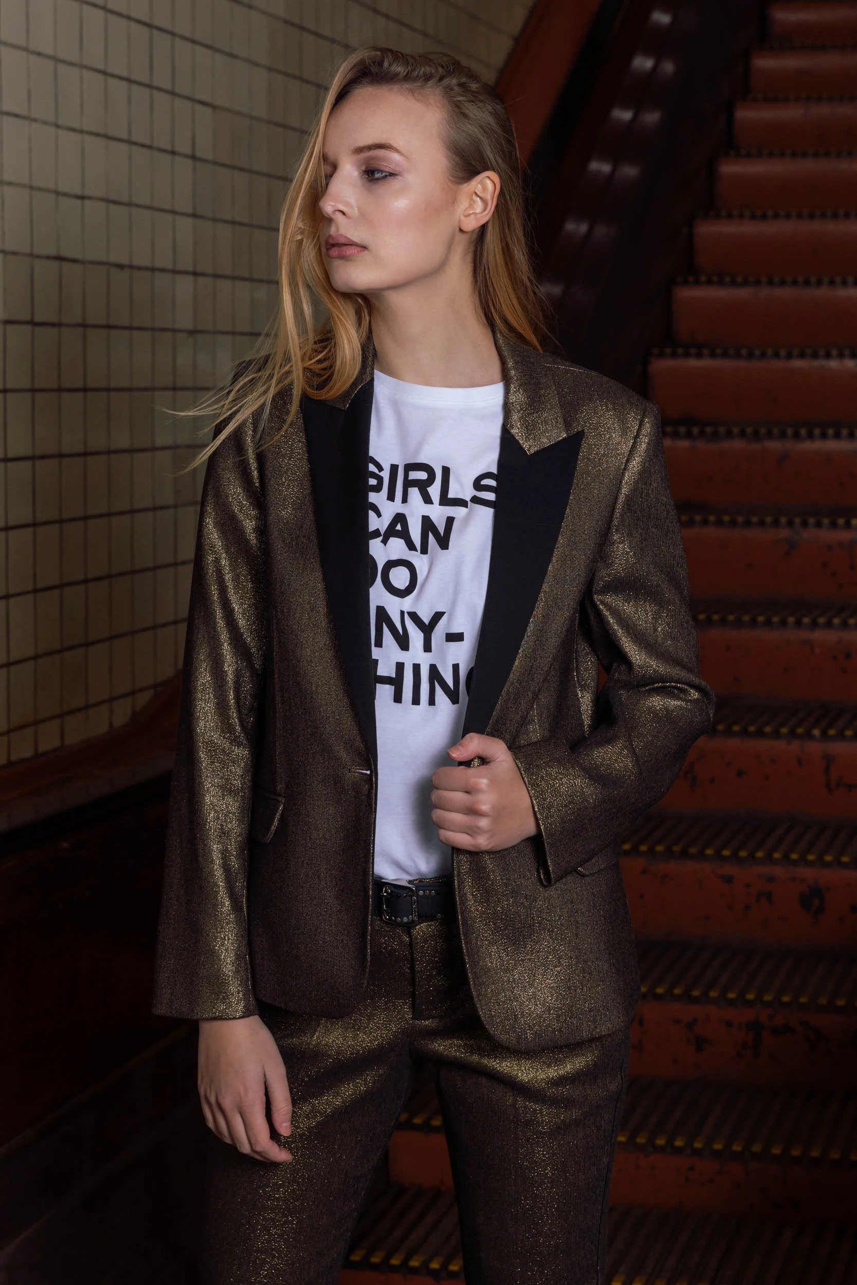  Photo & retouch: Alexis Breugelmans
Model: Lauren de Bie from Just Jess Models
Make-up: Sarah Cluyse
Hair: Imke Melis
Assistant: Sara De Clerck
Clothing: Zadig & Voltaire 