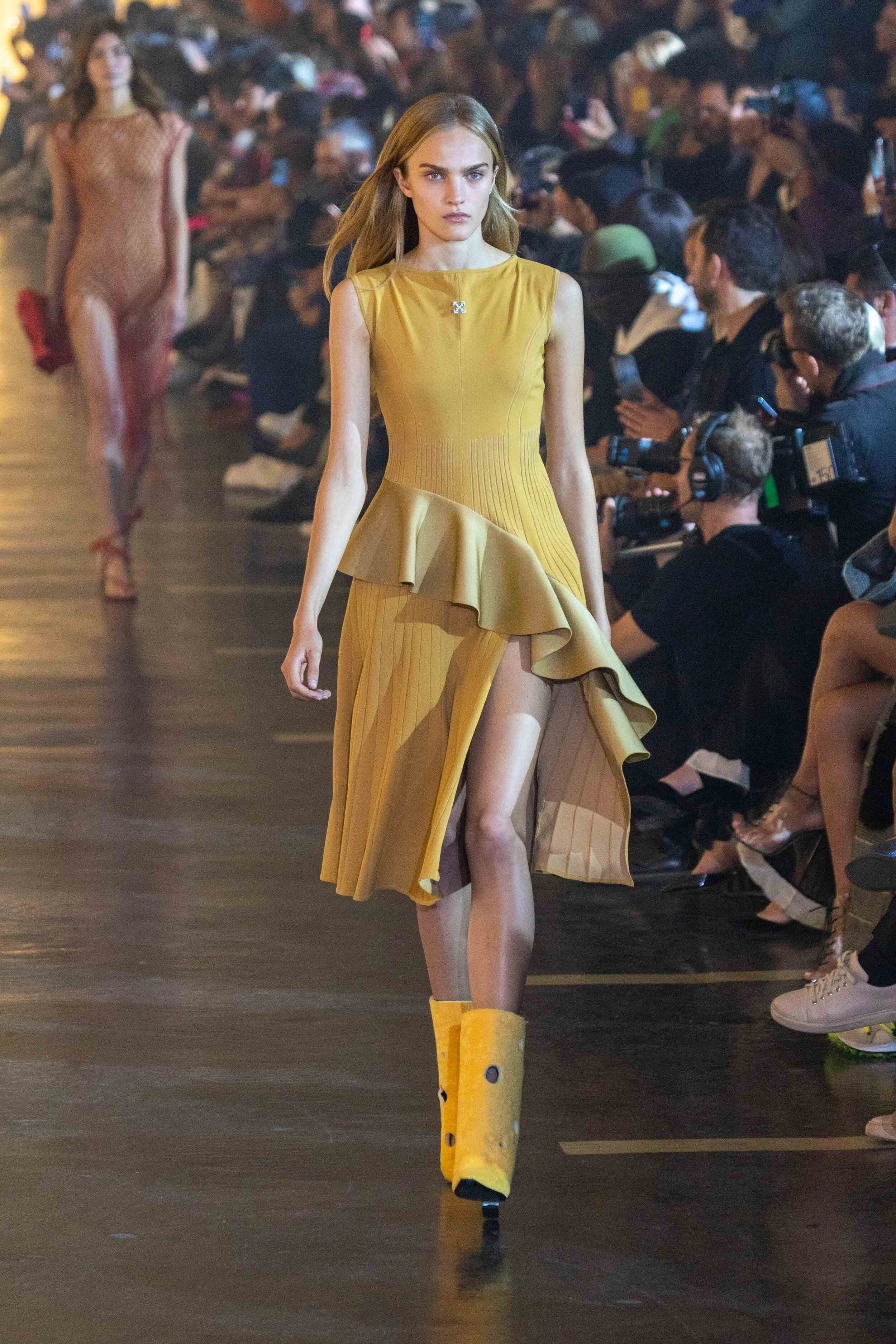  Runway OFF-WHITE during Paris Fashion Week© Alexis Breugelmans 