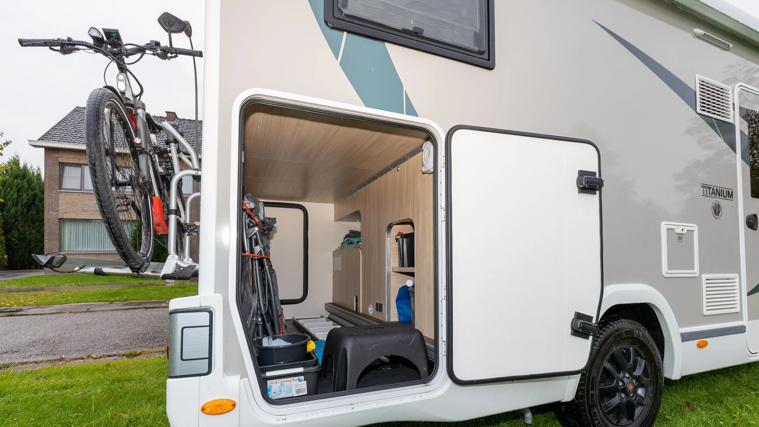  Mobilhome & camper van photographer in Hasselt, Limburg, BelgiëInterieurfotograaf voor mobilhomes, camper vans en verhuurplatformen in de Benelux, België, Nederland en Luxemburg.Mobilhome & camper van fotograaf beschikbaar in provincie Antwerpen, Li