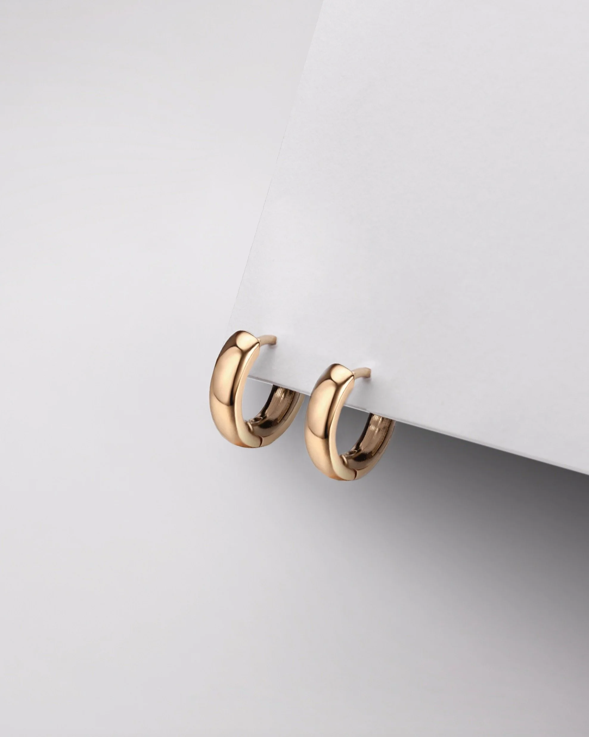 high-end-luxury-jewellery-still-life-product-photographer-campaign-lookbook-ecommerce-Photography-studio-Antwerp-Paris-Amsterdam-London-Milan-Berlin-Madrid-Barcelona-002.jpeg