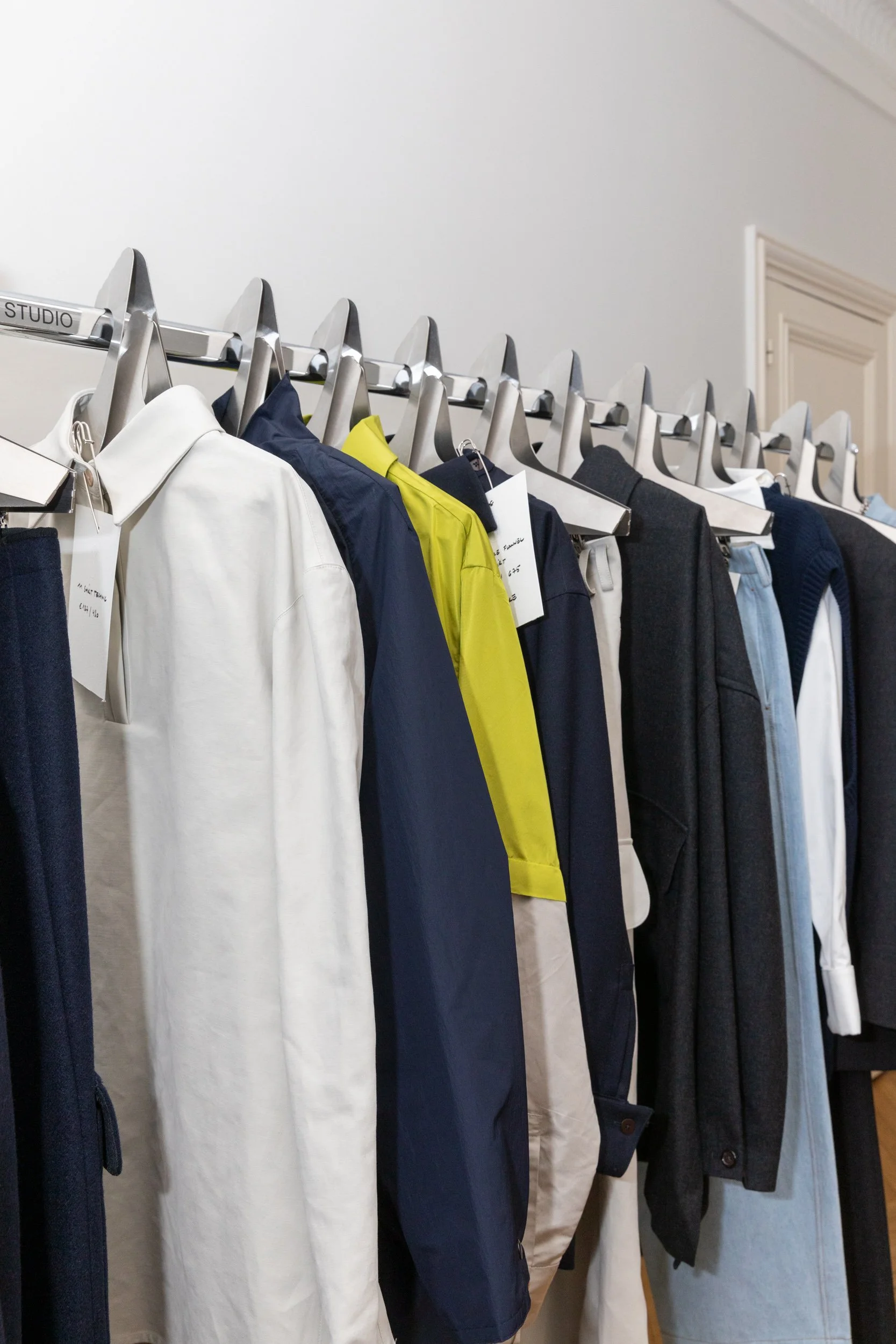 MAD-Brussels-Untitled-Showroom-PFW-March-2025-20250304-Alexis-Breugelmans-ABX-MEDIA-LowRes-017.jpg