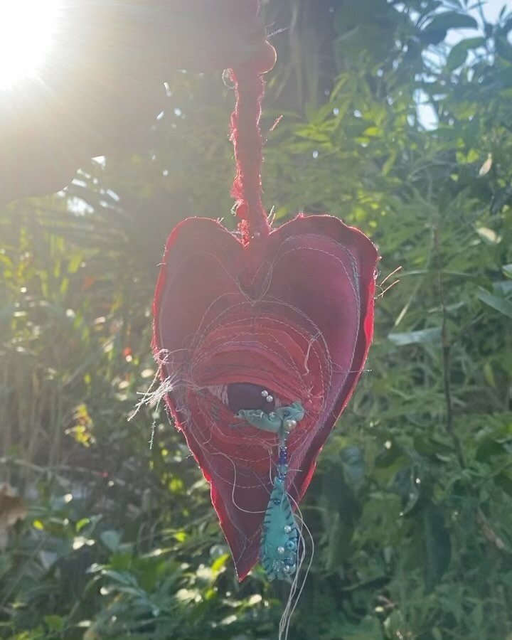 ❤️GOOPEY HEART! ❤️ For sale! Made to order, one-of-a-kind, sliding scale $75-125 USD. See stories for more info or read details below. 

~~~ 

Hi dears! I very rarely sell work, but selling these ~tender, goopey hearts~. ❤️A possible gift for you or 