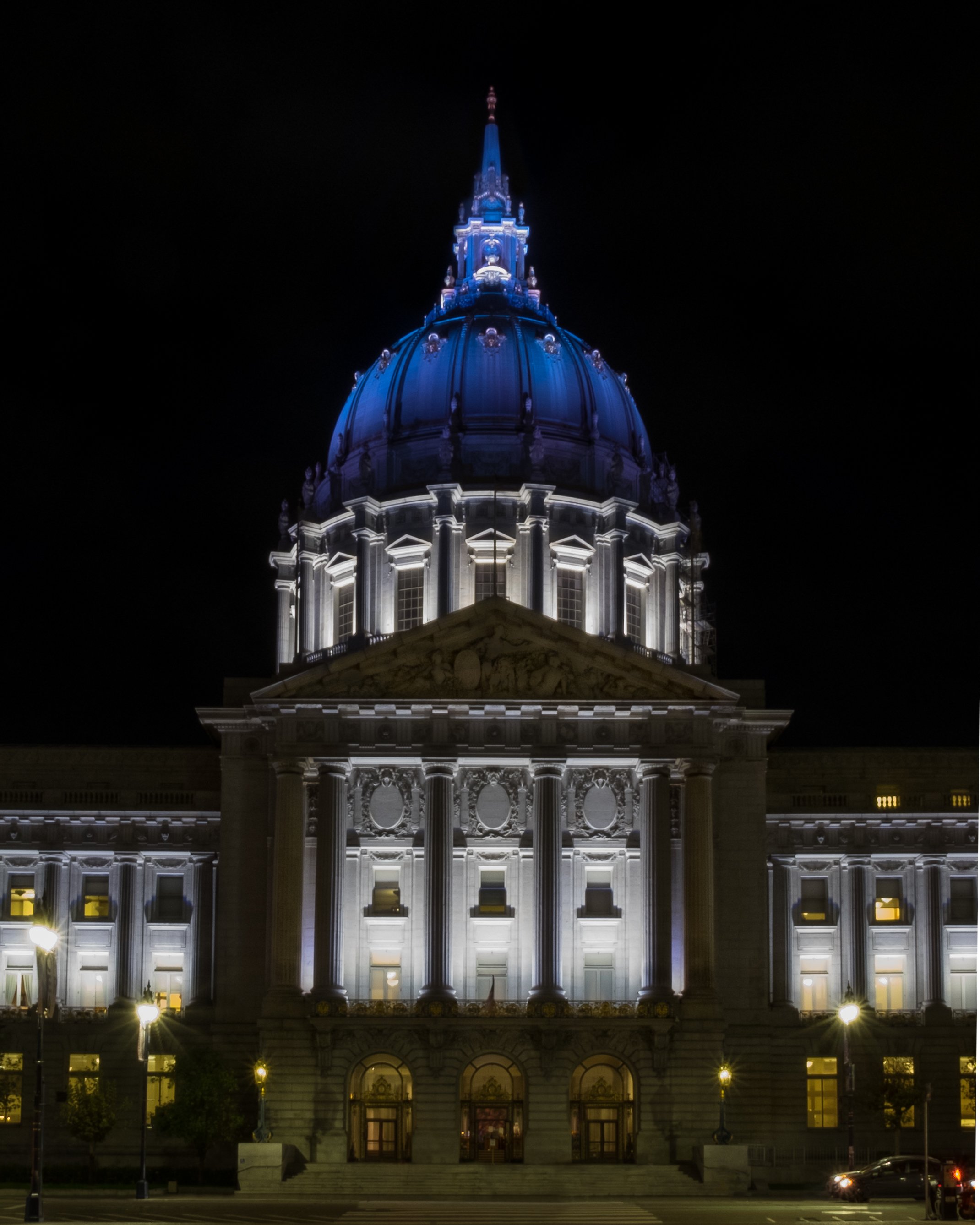 SF_CityHall_BlueDome.jpg