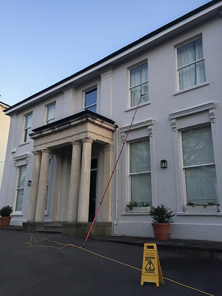 residential_window_cleaning_Cheltenham.jpg