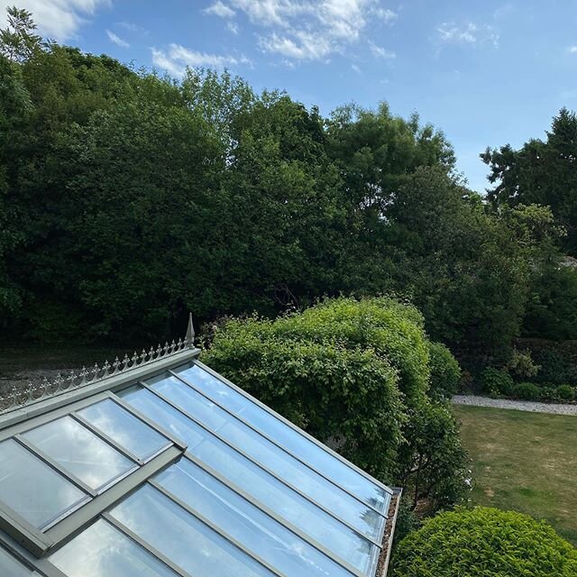 Conservatory cleaning at Hampnett Manor. Swipe for time lapse #conservatorycleaningcheltenham #windowcleaner #windowcleanercheltenham