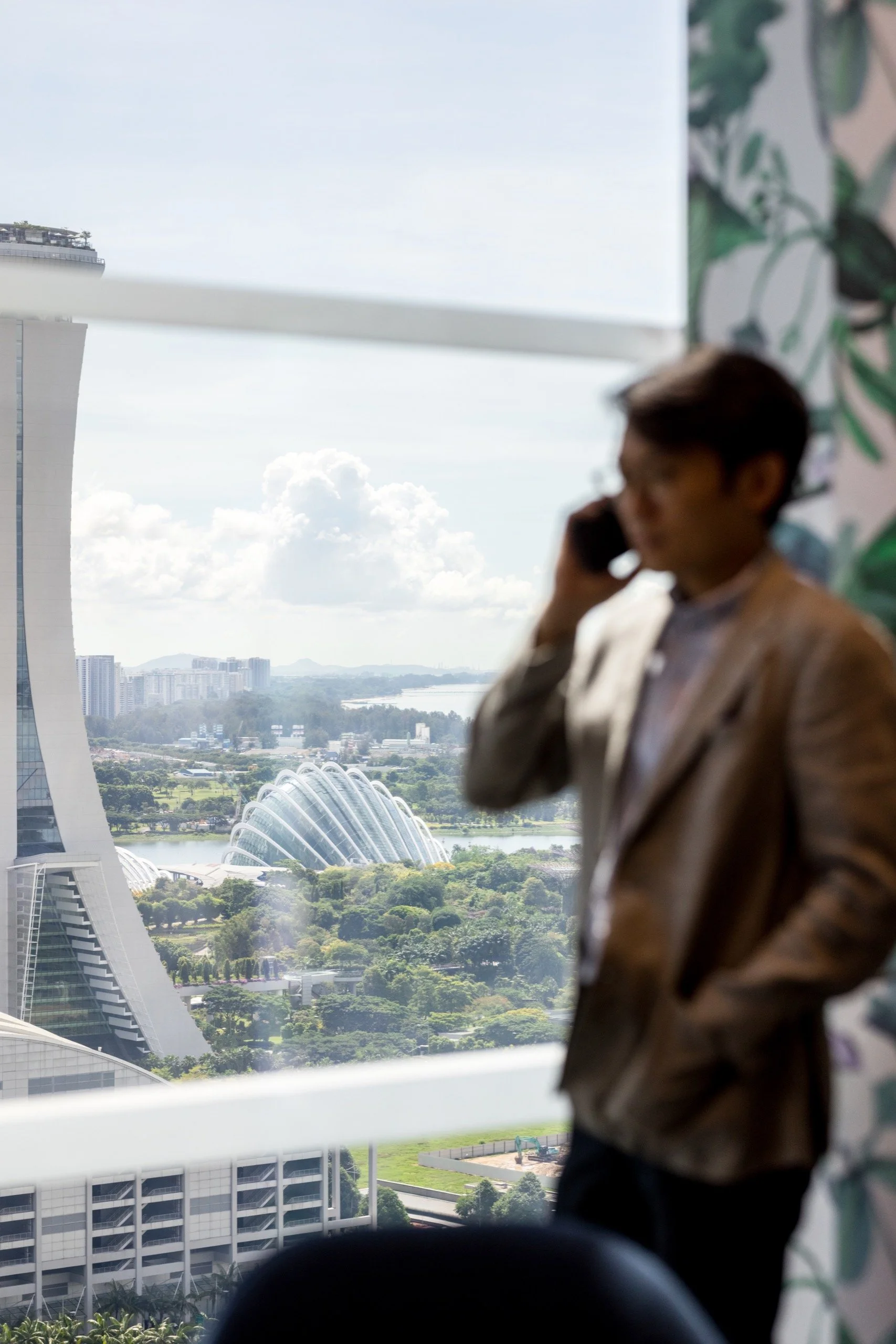 HR Room_03_with people_MBFC_L25_Singapore.jpg