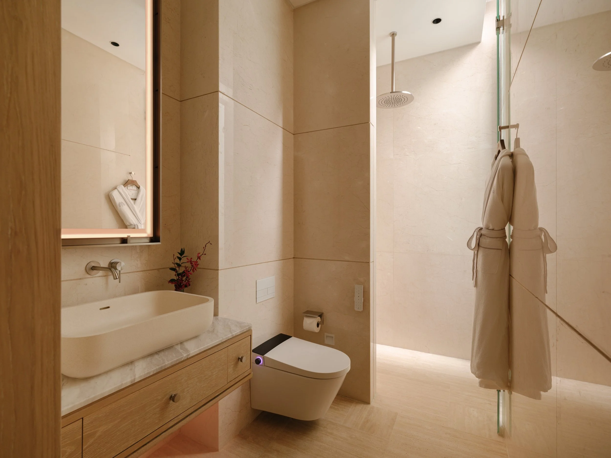 RoyalVilla-TwinRoomBathroom.jpg