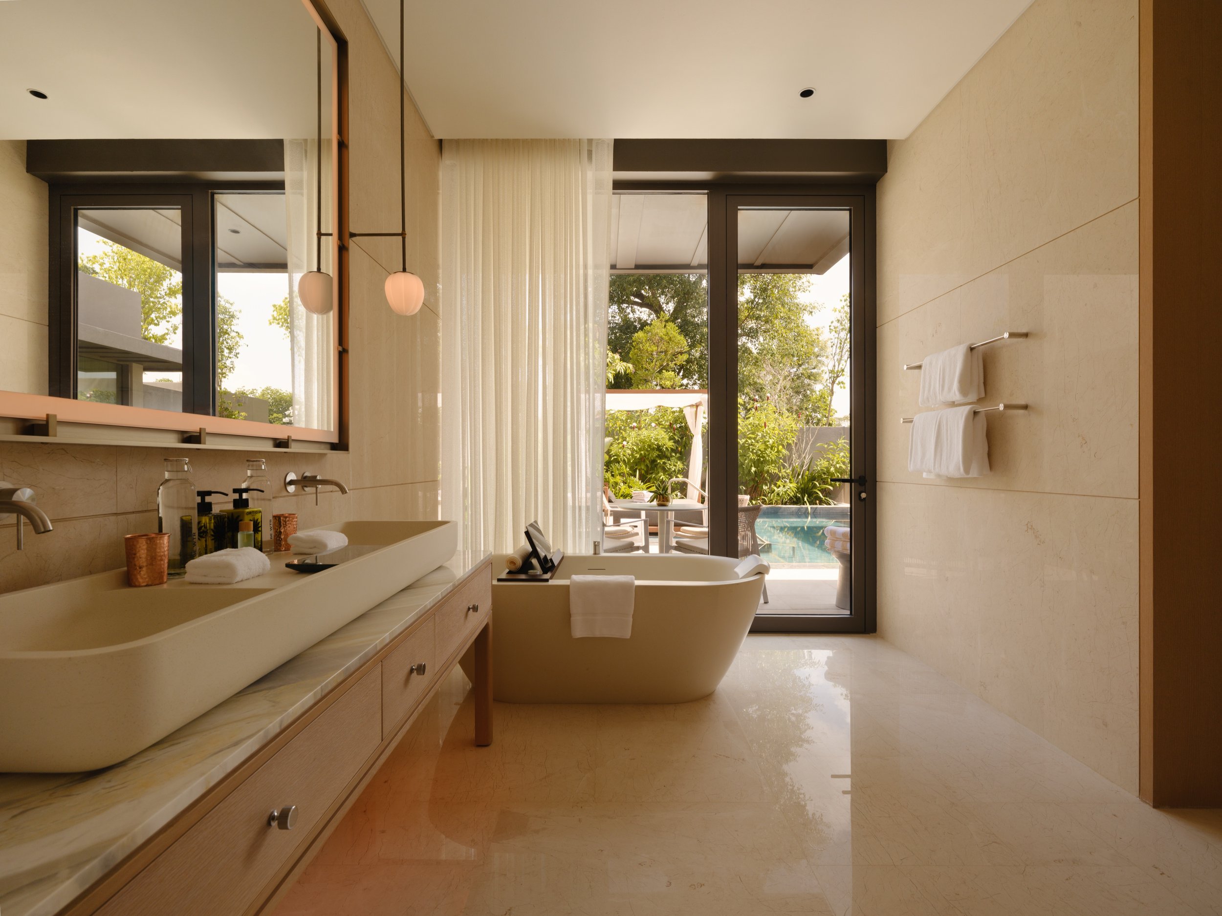 SignatureOneBedroomPoolVilla-Bathroom.jpg