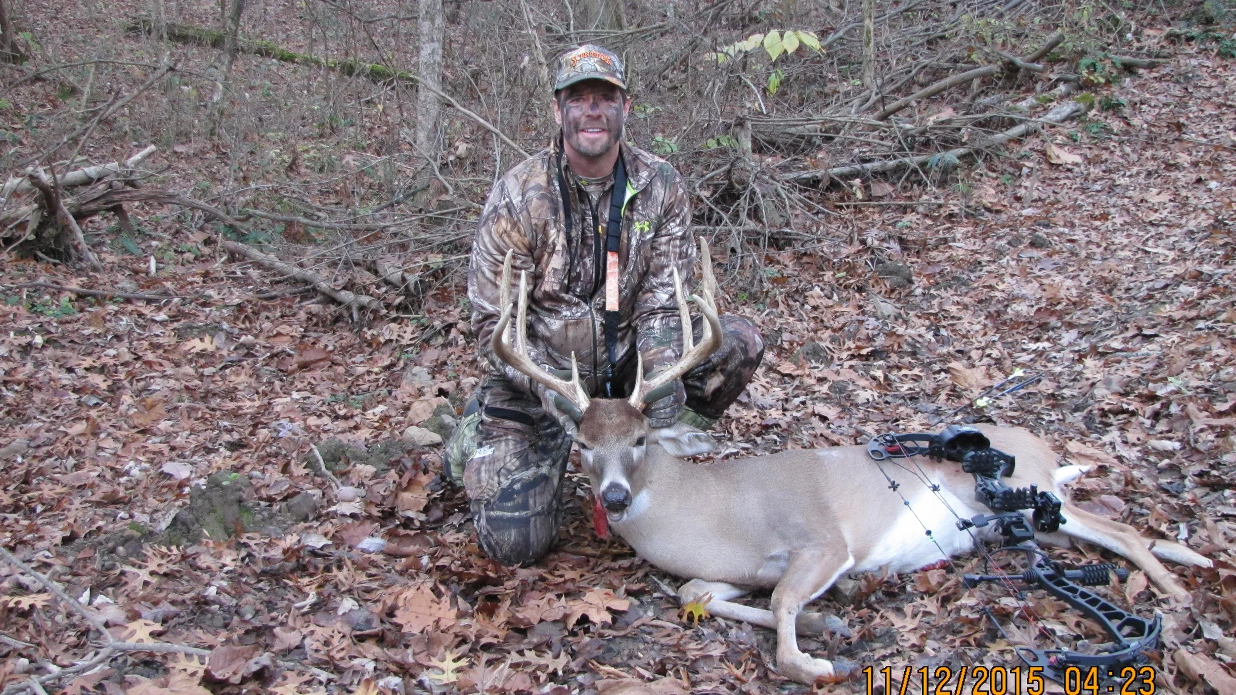 15 ACRE BIG ILLINOIS BUCK 2015