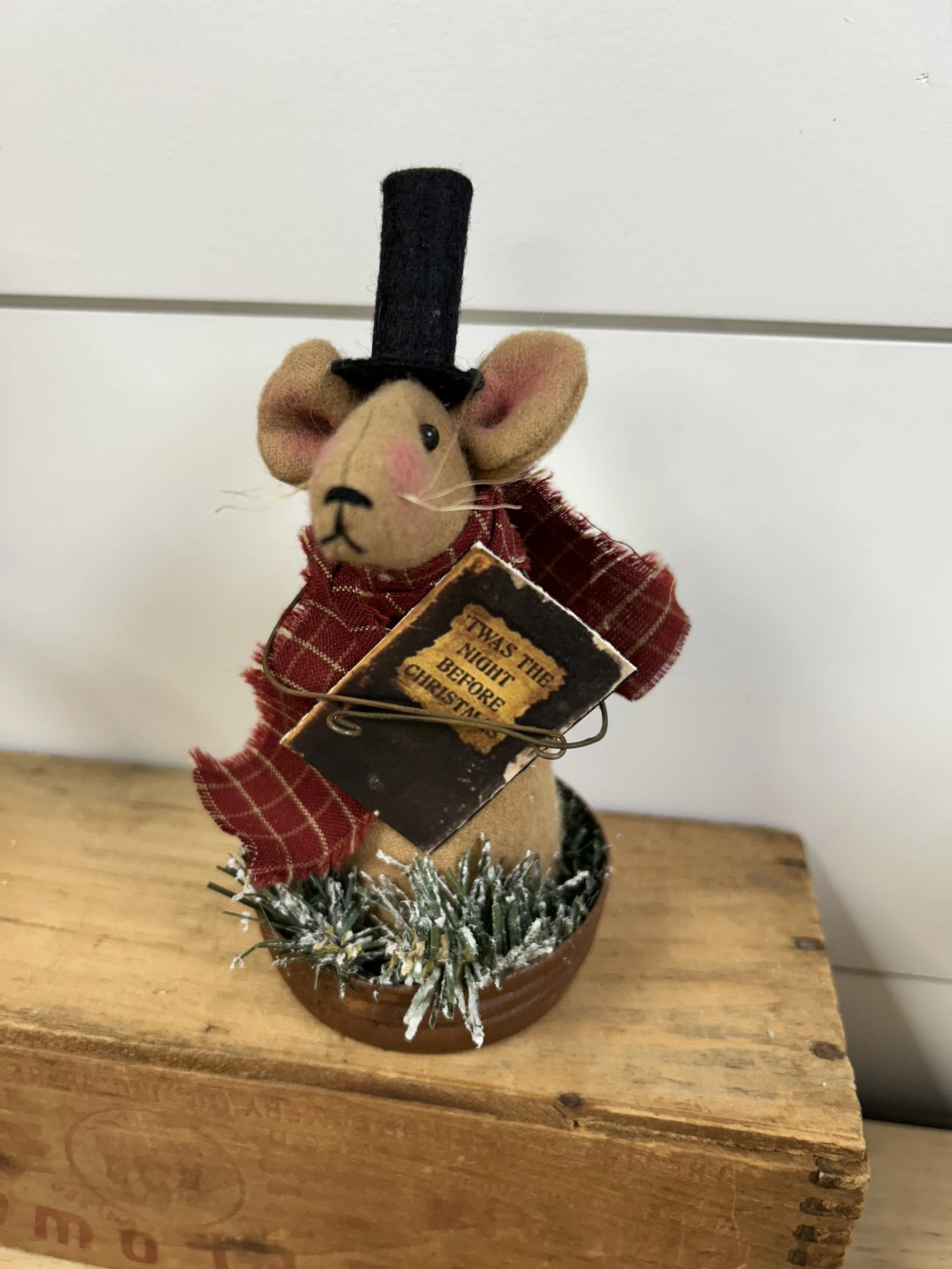 Night Before Christmas mouse