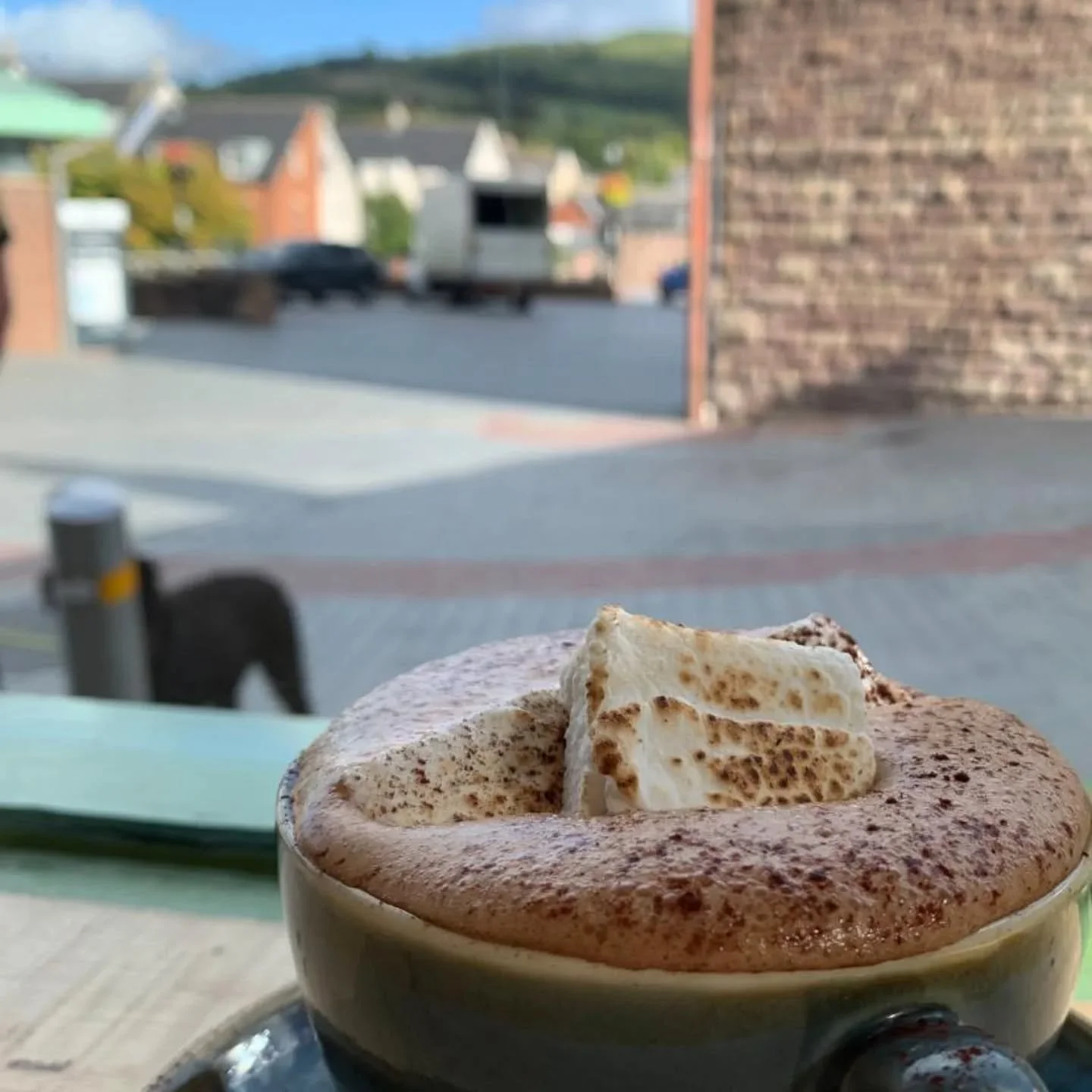 Summer turned into autumn overnight this year!
These crisps sunny days are beautiful and this is your friendly reminder that we're still here! We've got a tasty autumn list of flavours plus our house made marshmallows are back - plonked into a real c