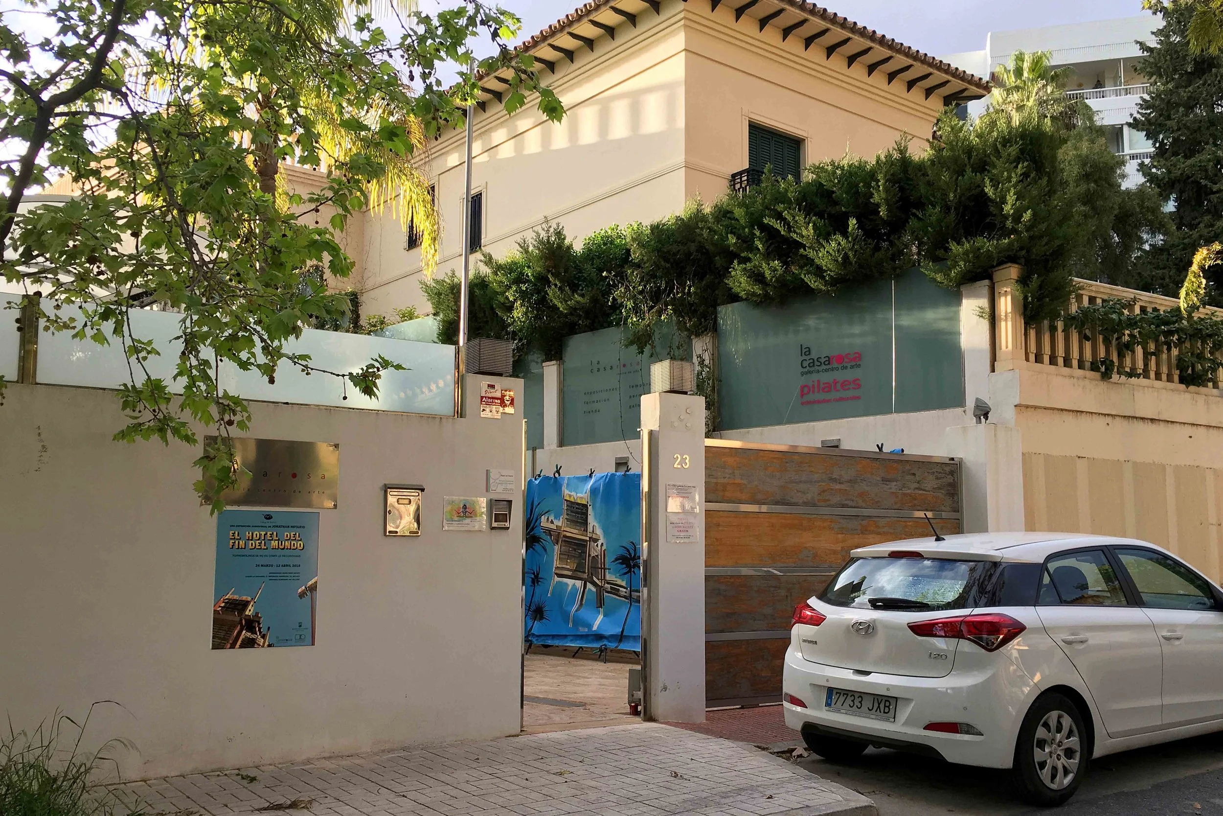 Inauguración "El Hotel del Fin del Mundo" de Jonathan Notario
