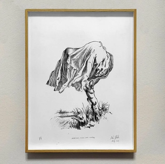 Iniciamos "Paisaje y Concepto" la cuarta y última categoría de 𝗜𝗻𝘁𝗲𝗿𝗽𝗮𝗶𝘀𝗮𝗷𝗲𝘀 con José Luis Puche @jluispuche quien participa con la obra &ldquo;Selection, cloud and Monday&rdquo; la cual fue germen de proyectos significativos en la carrera de Puche. En palabras de Guillermo Amaya "En la obra de Puche se da el fenómeno de la levedad, una sutil gestualidad en la síntesis del grabado en la que se ampara la incertidumbre, el misterio del movimiento. Una escenografía viva, intérprete por sí misma, sin necesidad de más actores ni actrices, en la que los vacíos y silencios son fieles compañeros del murmurar de sus trazos. Con la elegancia de la técnica de los grandes grabadores (Goya o incluso su paisano Picasso) y una sincera simplicidad, Puche consigue hacer del paisaje un deleite tan estético como conceptual. 🏔𝗜𝗡𝗧𝗘𝗥𝗣𝗔𝗜𝗦𝗔𝗝𝗘𝗦⛰ exposición virtual de @eldevenir + @galeriazunino.
Texto: Guillermo Amaya Brenes @guillermo.a.b.
Visítala en la web 👉🏼👉🏼👉🏼 www.eldevenirartgallery.com/interpaisajes
.
.
.
.
.
.
.
.
#eldevenir #eldevenirartgallery #interpaisajes #mariarosajurado #joseluispuche #painting #aguatinta #mayo2020 #artonpaper #virtualshowroom #oiloncanvas #landscape #spanishartist #homedecor #homedesign #contemporaryart #stcuthbertsmill #illustration #illustrateur #sky #artinmalaga #artinspain #nyc #blue #decor #exposicionvitual #malaga #tokyo #東京