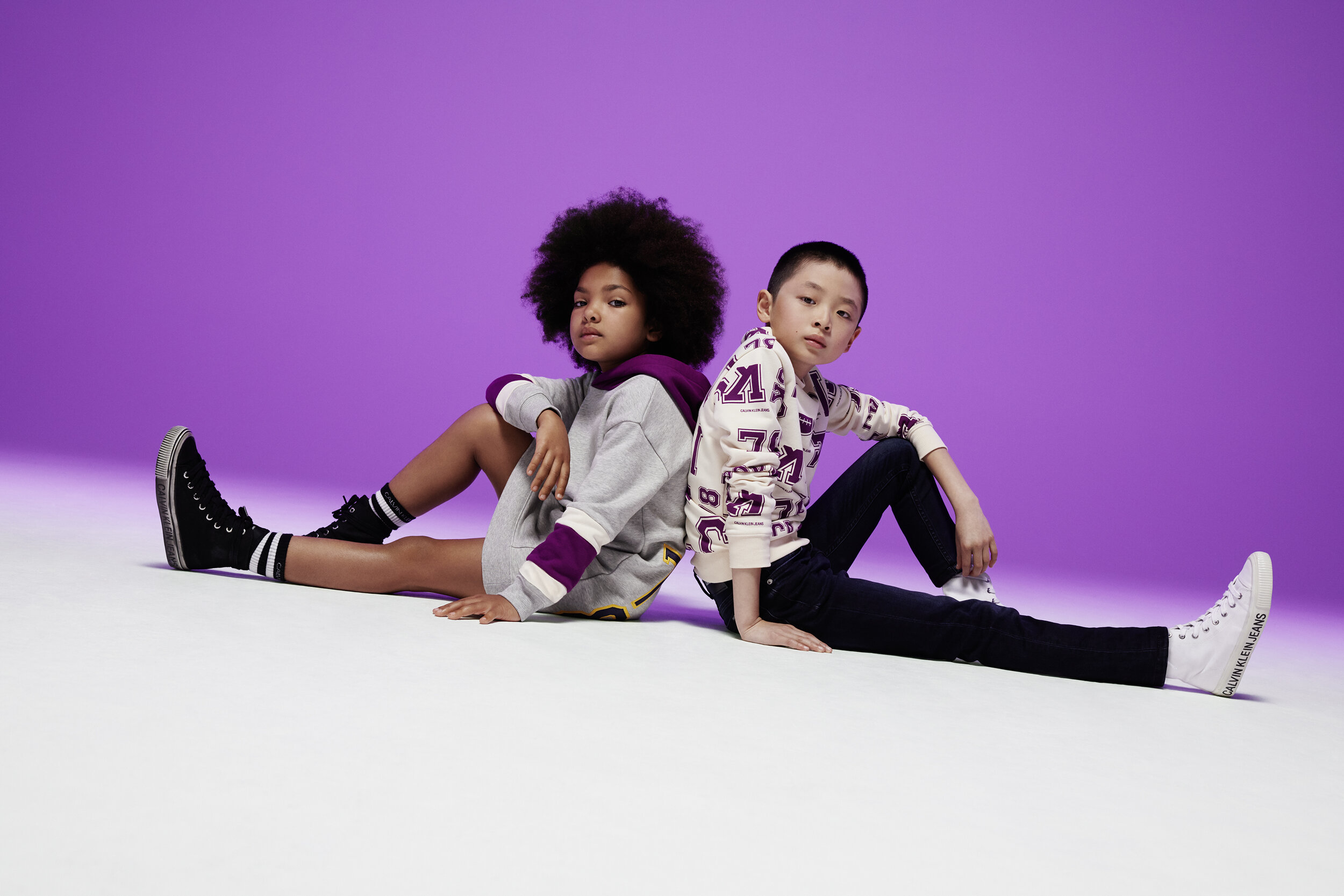 F19_CKJ_KIDS_AD_APAC_D_VARSITY_R150.jpg