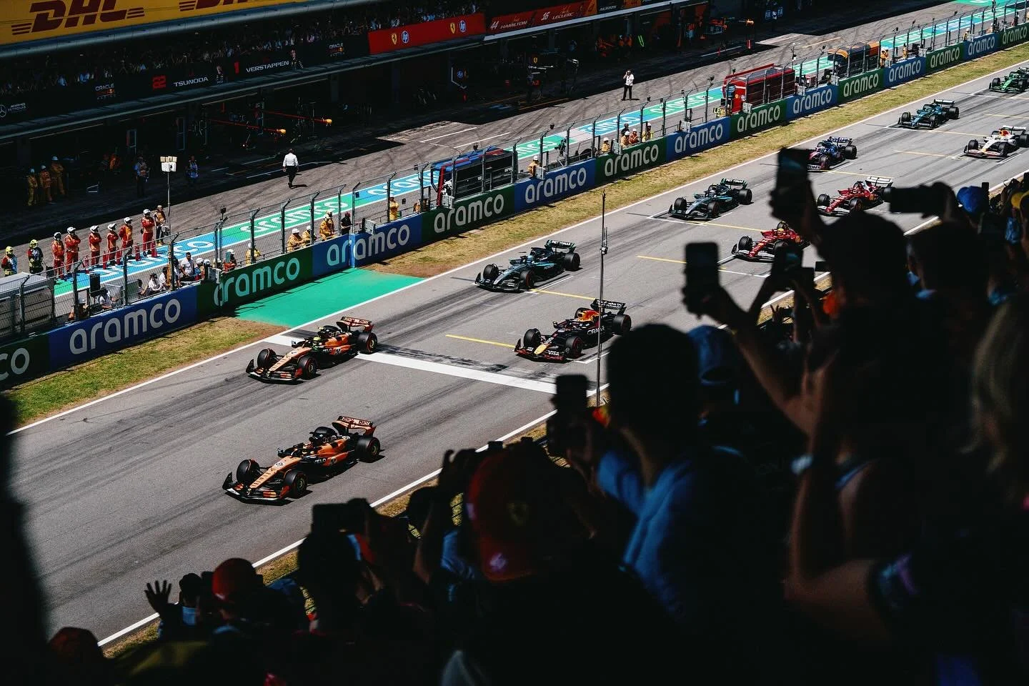 1 de junio de 2025. Fin de semana de @f1 en el @circuitdebcncat. Todav&iacute;a no me creo que haya trabajado en un gran premio de F&oacute;rmula 1. Primera vez que le hago fotograf&iacute;as a coches de F1, dadle amor si os gusta🥹.

#F1 #Formula1 #