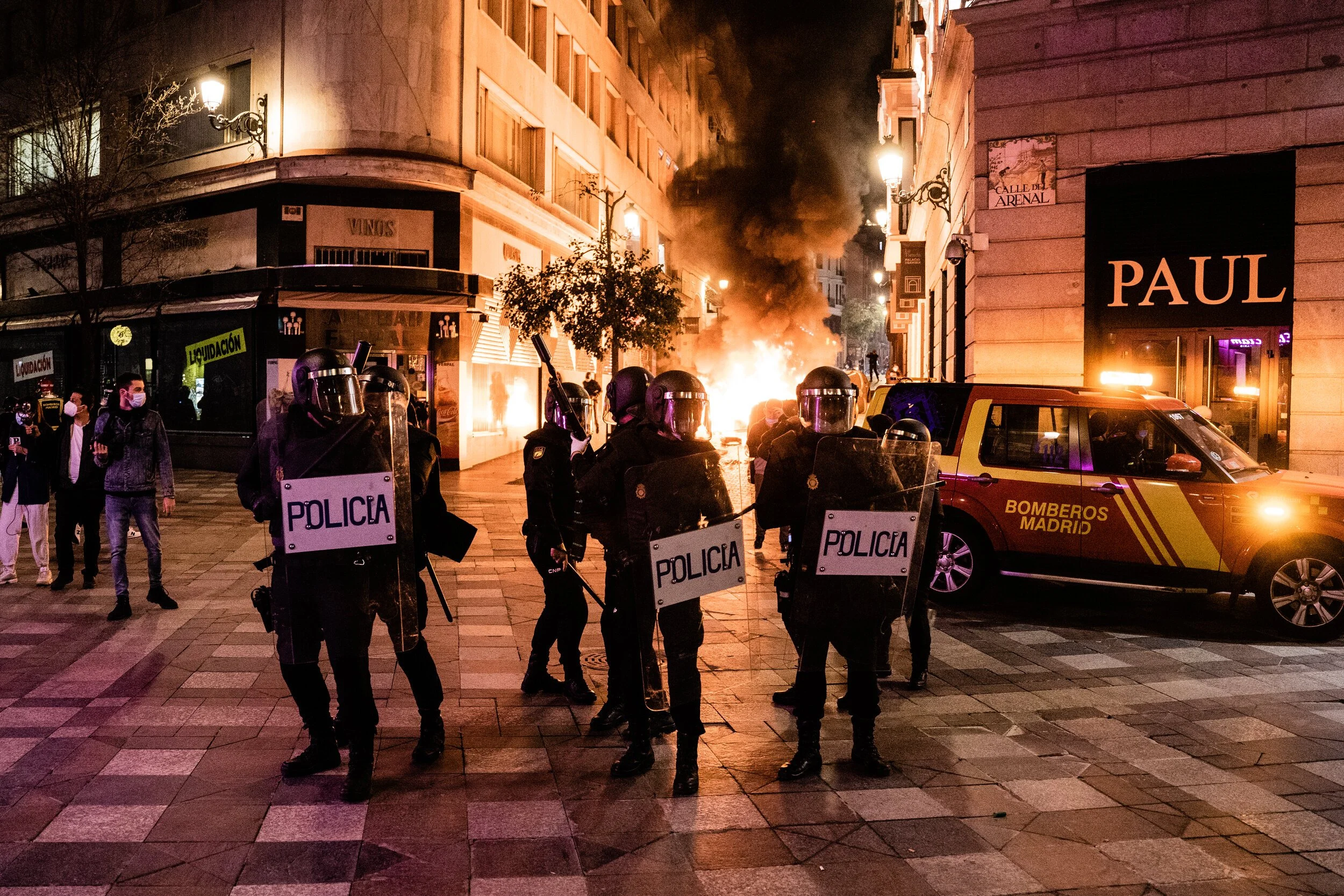 image-asset-17.02.2021. Mani Carlos Palomino.jpeg